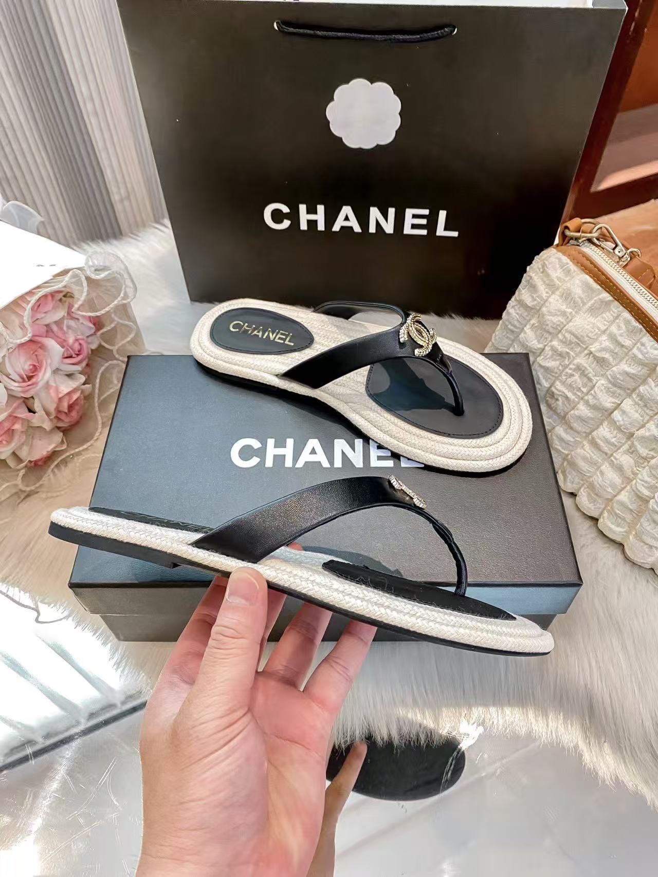 CHANE1 ダブルCカラーブロックフラットスリッパ【50％割引+送料無料】