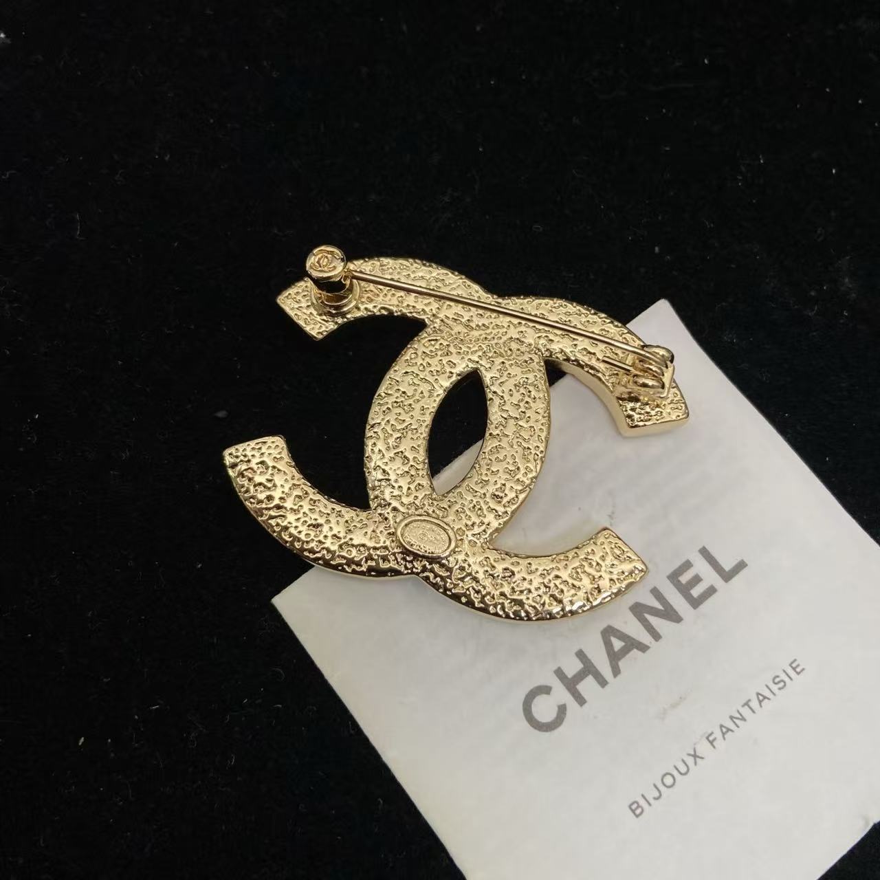 CHANE1 ダブルCブローチ【50％割引+送料無料】