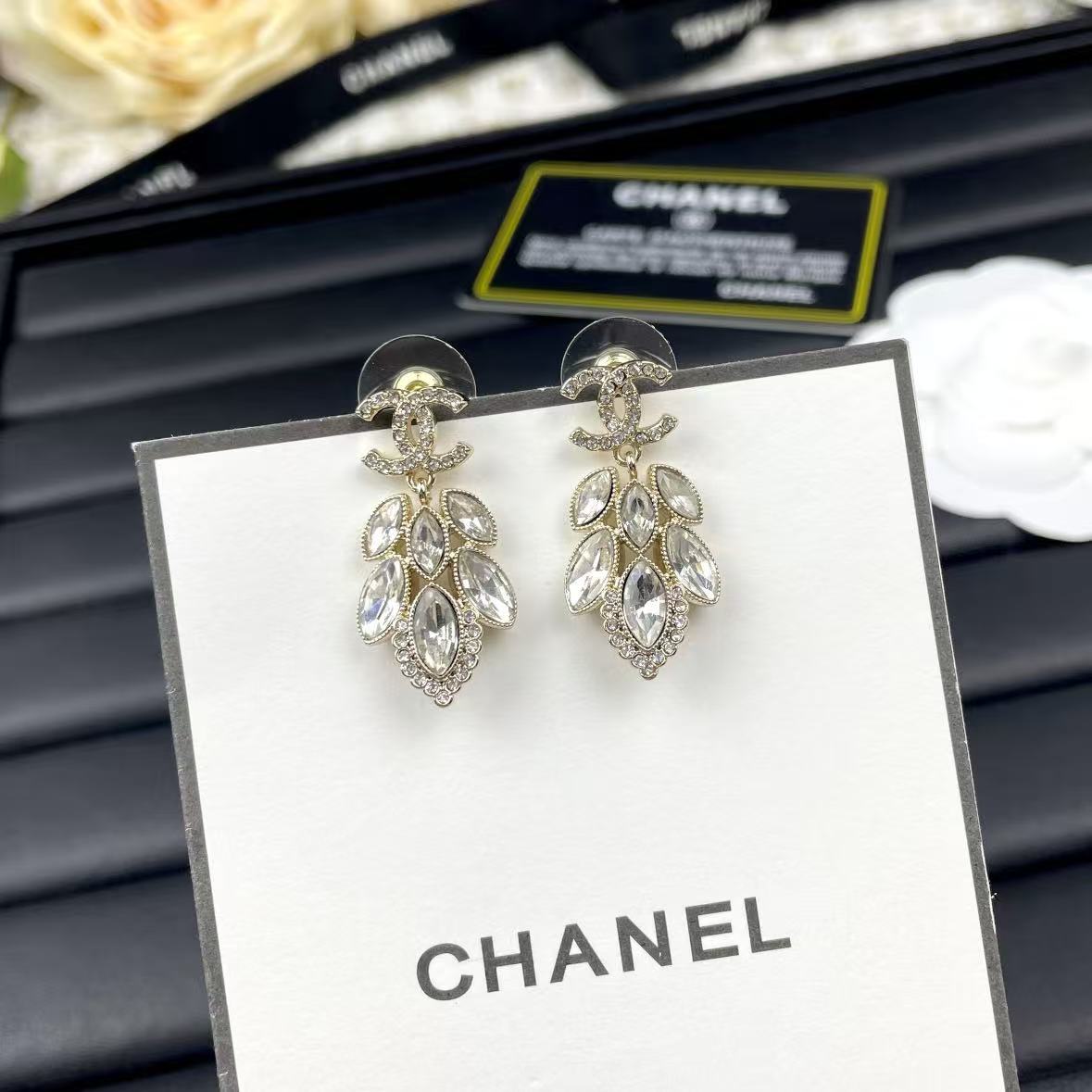 CHANE1 麦穂モチーフのマーキーズダブルCスタッドピアス【50％割引+送料無料】