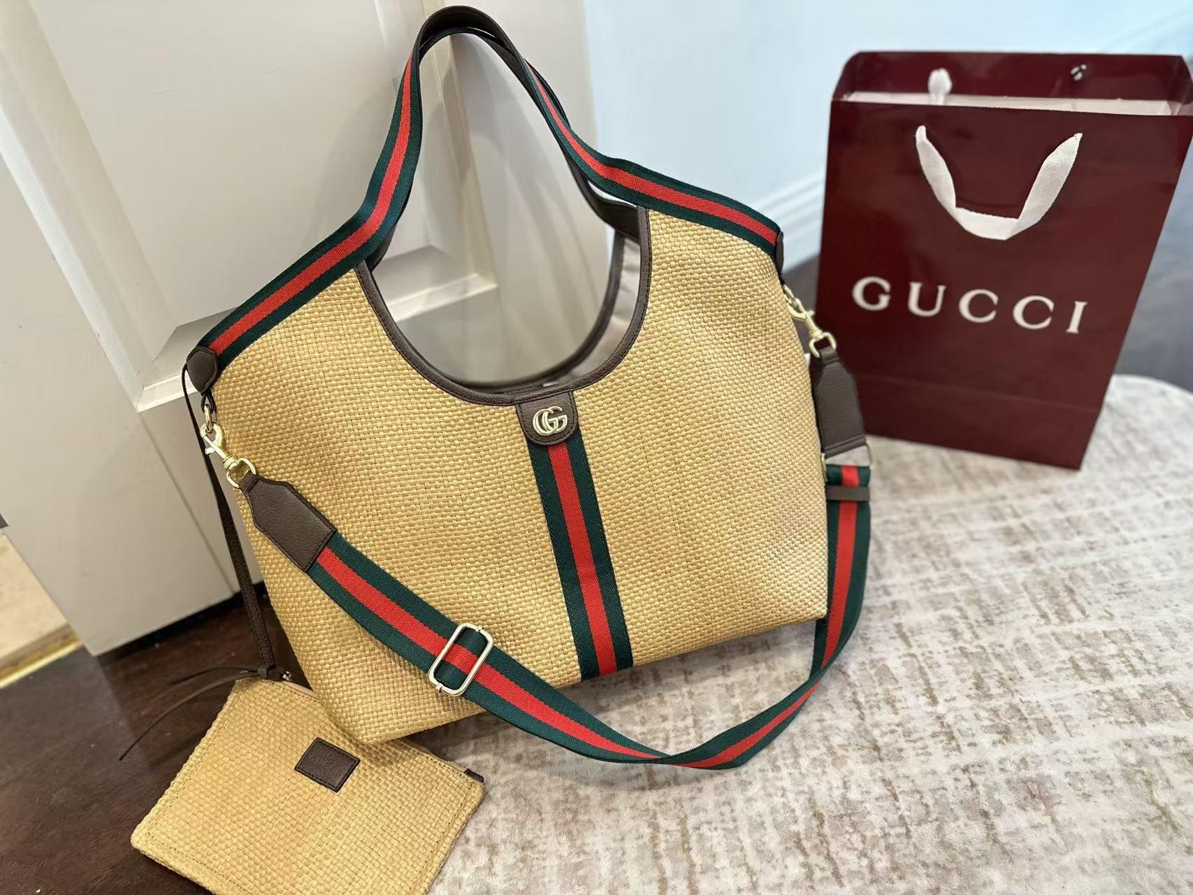 GUCCI ストロートートバッグ【50％割引+送料無料】
