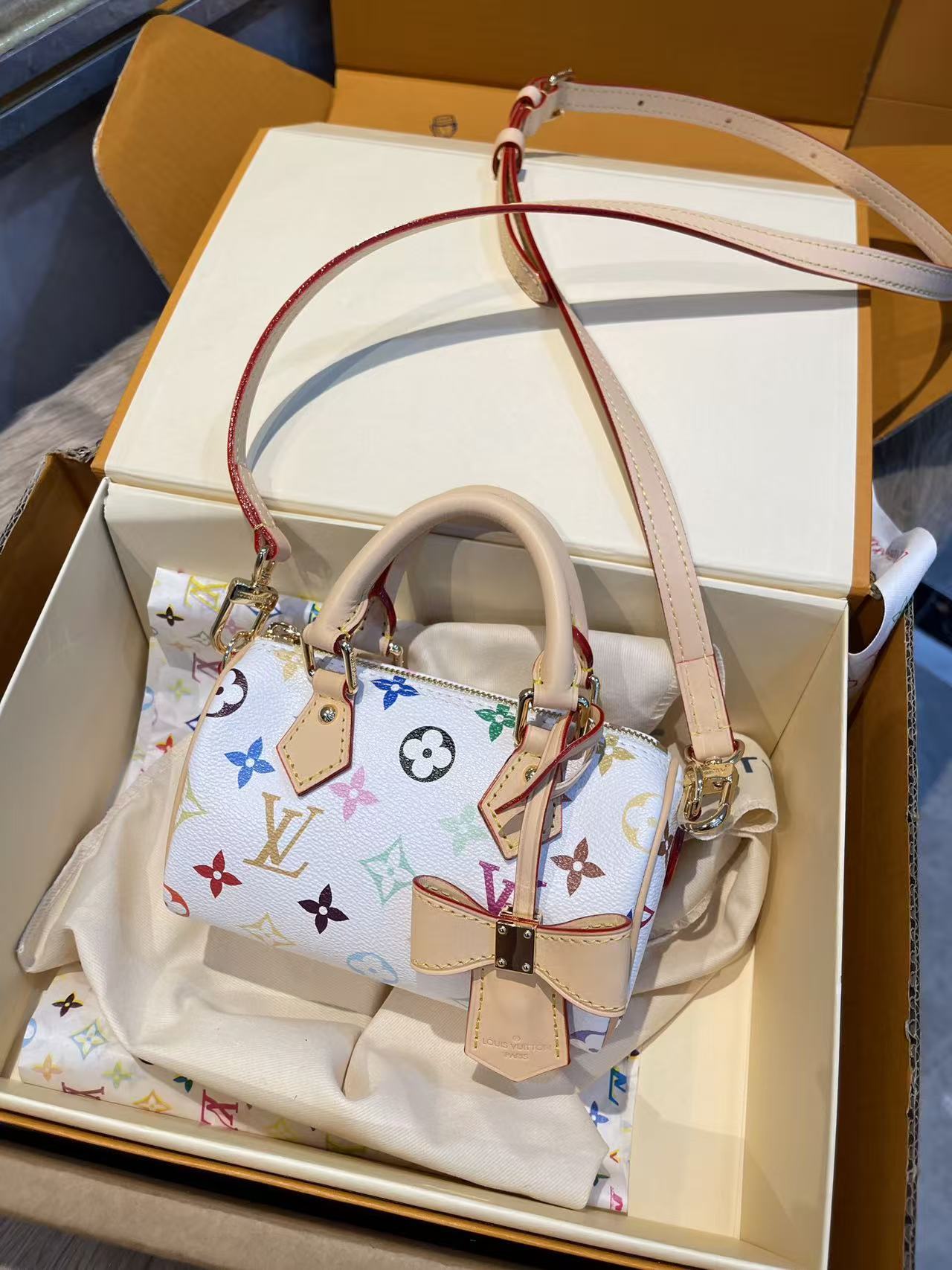 LV Speedyハンドバッグ【50％割引+送料無料】
