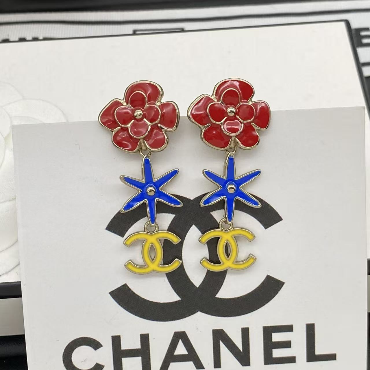 CHANE1 ダブルCフラワースターピアス【50％割引+送料無料】