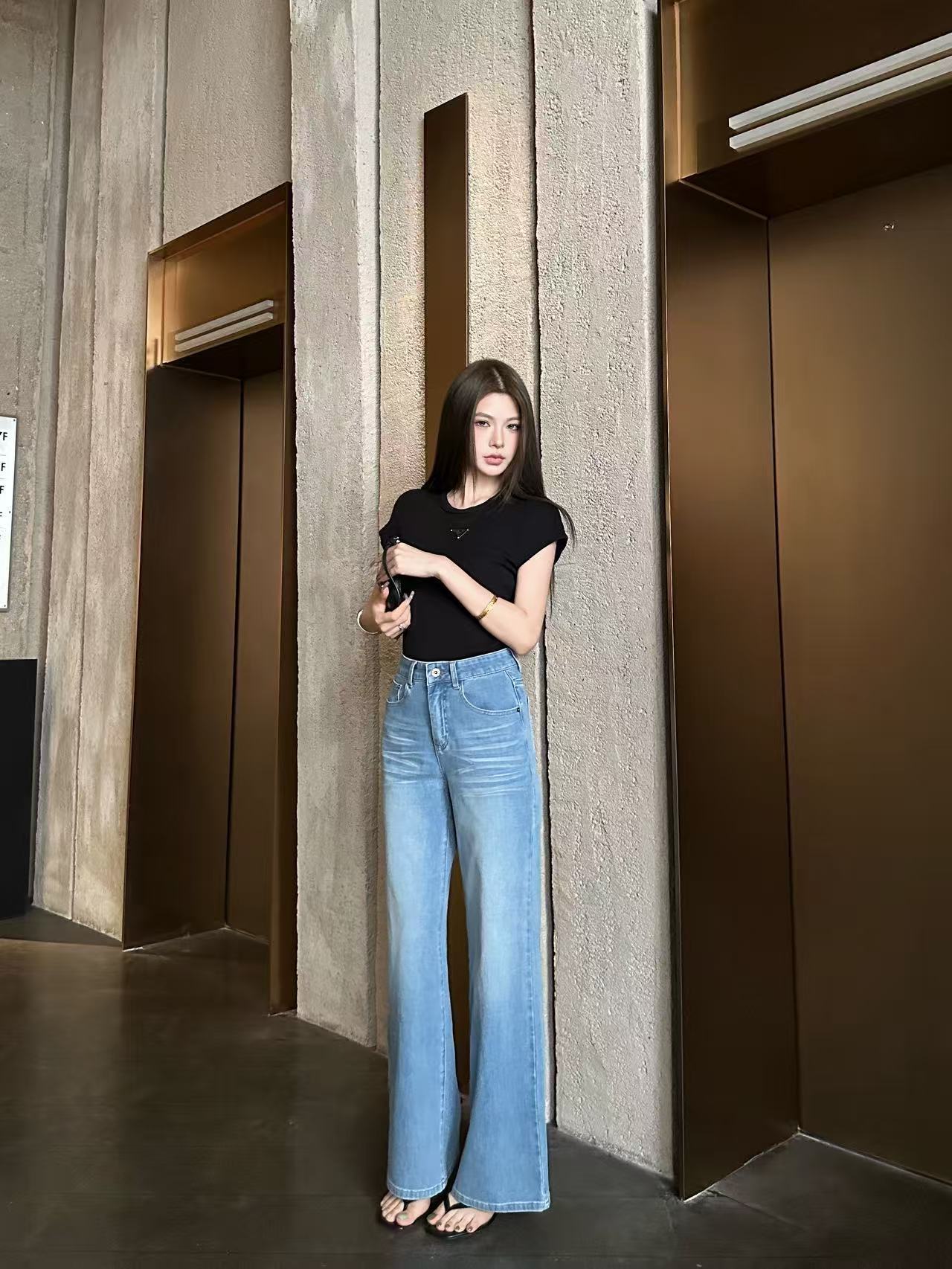 L0WEW 高品質刺繍ロゴ入りストレートレッグジーンズ【50％割引+送料無料】
