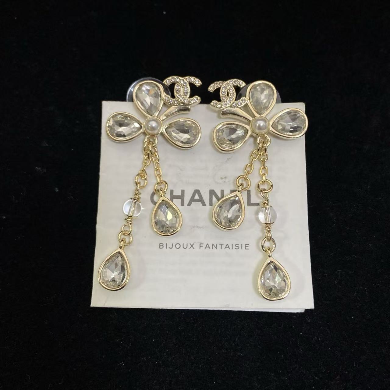 CHANE1 ダブルC ダイヤモンドタッセルイヤリング【50％割引+送料無料】