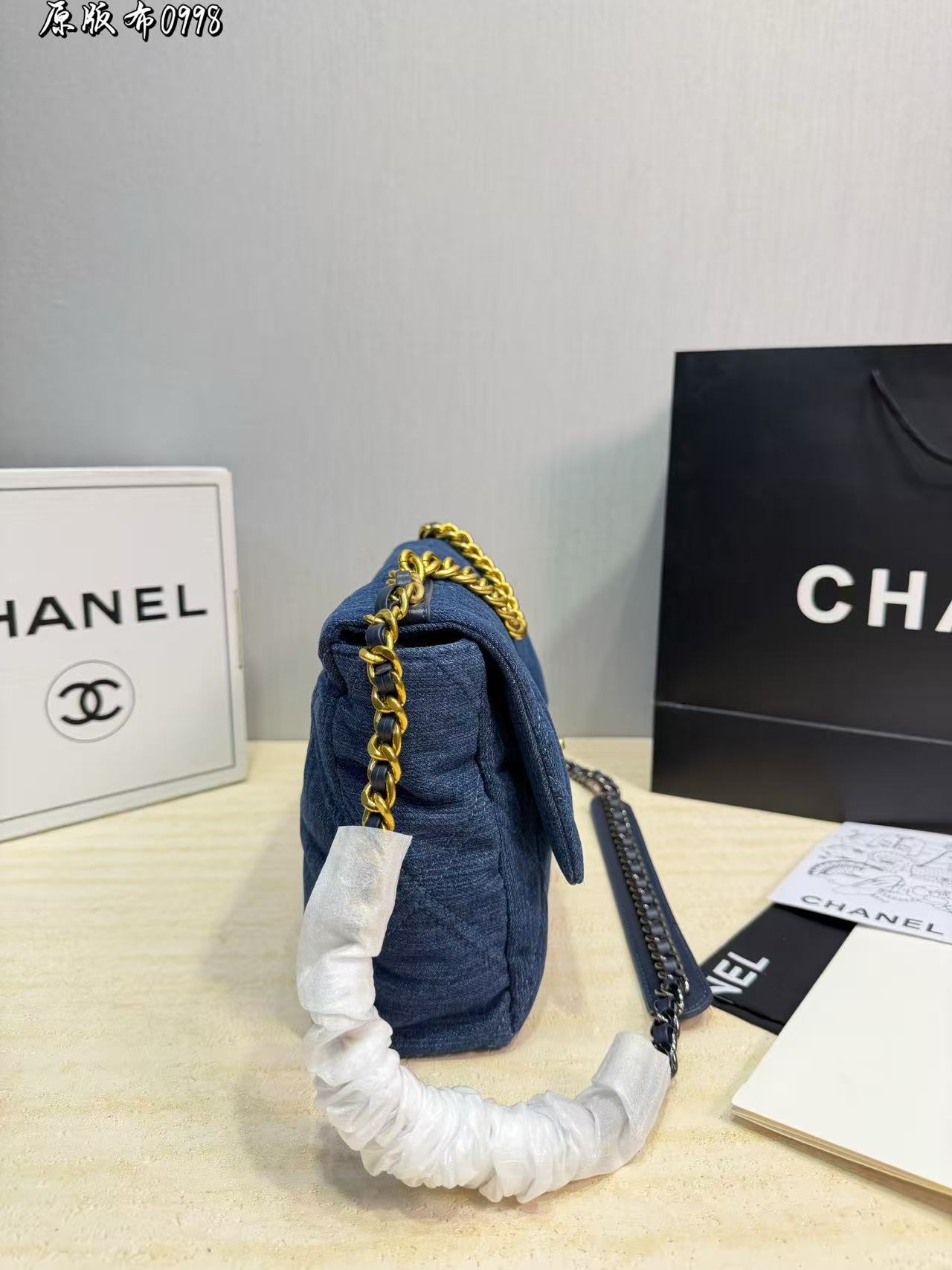 CHANE1デニムチェーンバッグ【50％割引+送料無料】