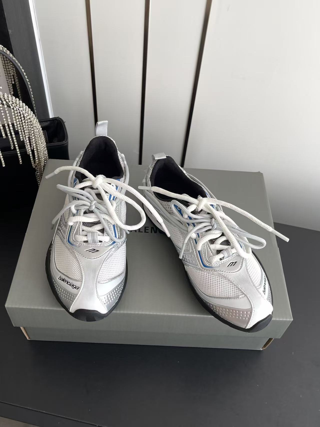 BALENC1AG 高品質レースアップカジュアルシューズ【50％割引+送料無料】