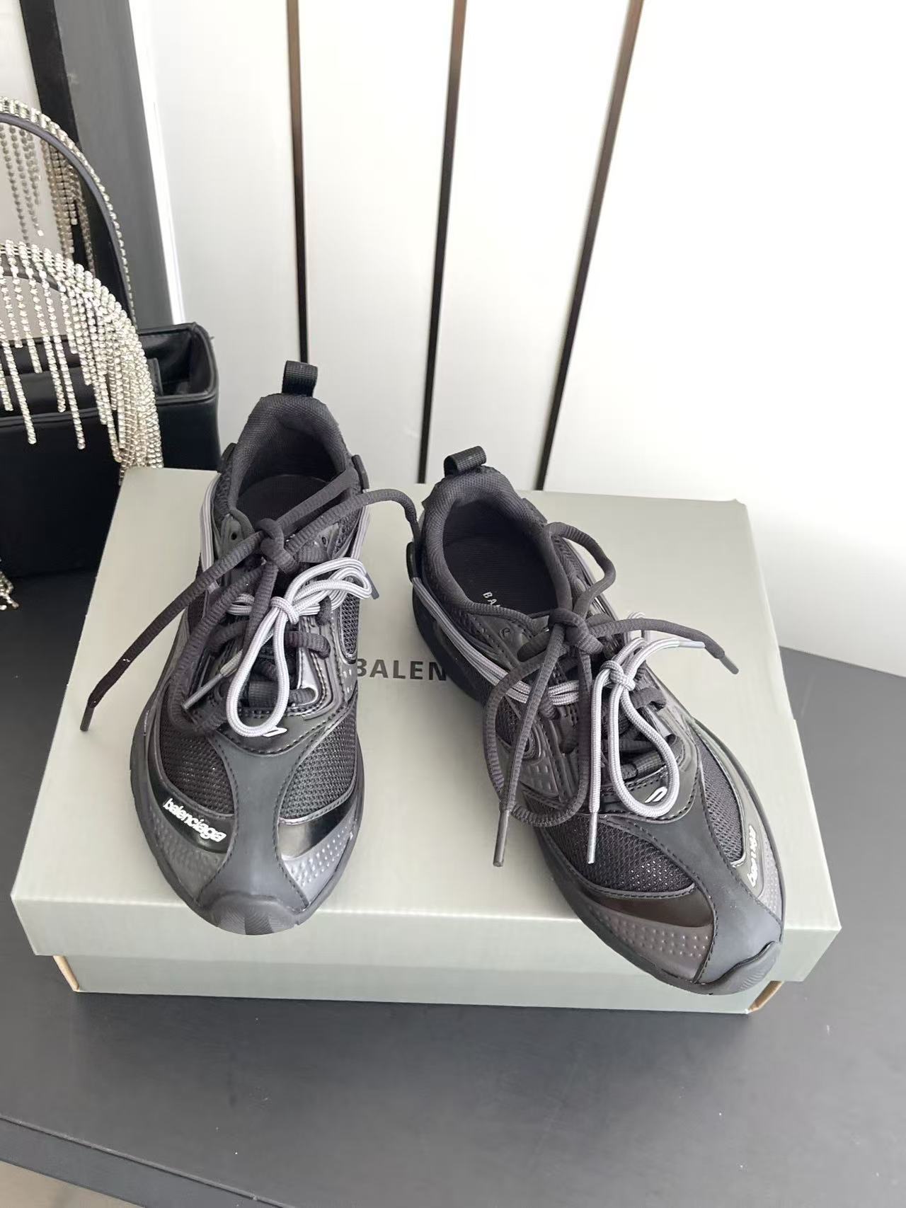 BALENC1AG 高品質レースアップカジュアルシューズ【50％割引+送料無料】