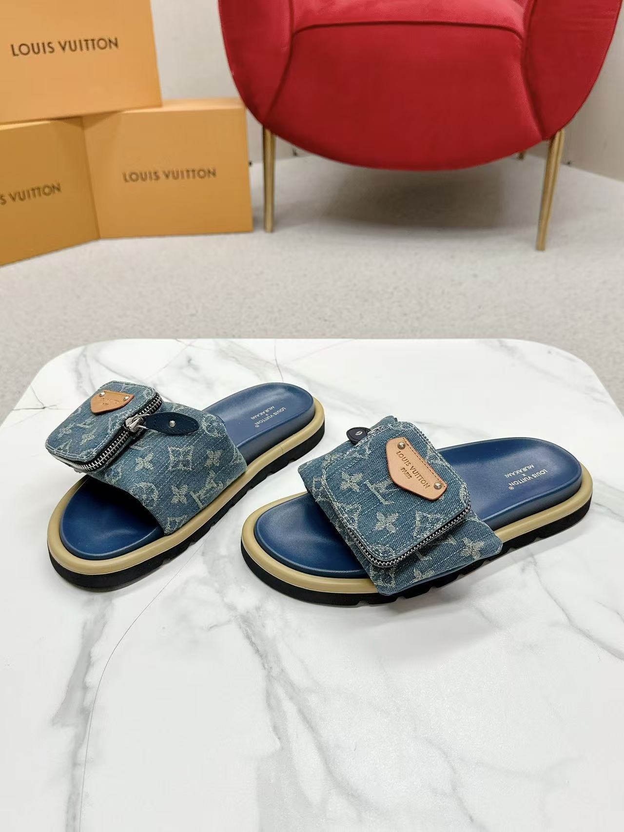 LV高品質プリントスリッパ【50％割引+送料無料】