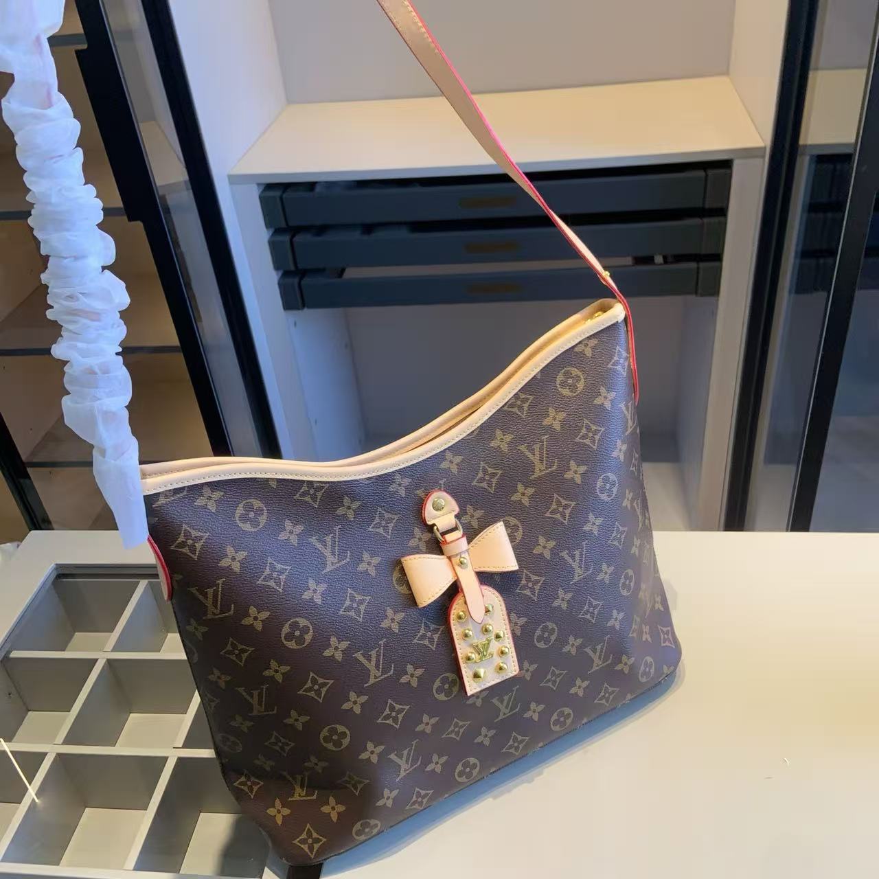 【LV  】コンビネーション3点セット【50％割引+送料無料】X996
