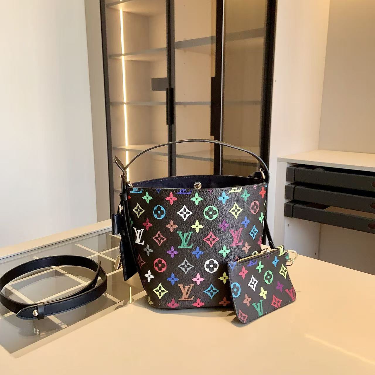【LV  】コンビネーション3点セット【50％割引+送料無料】X681