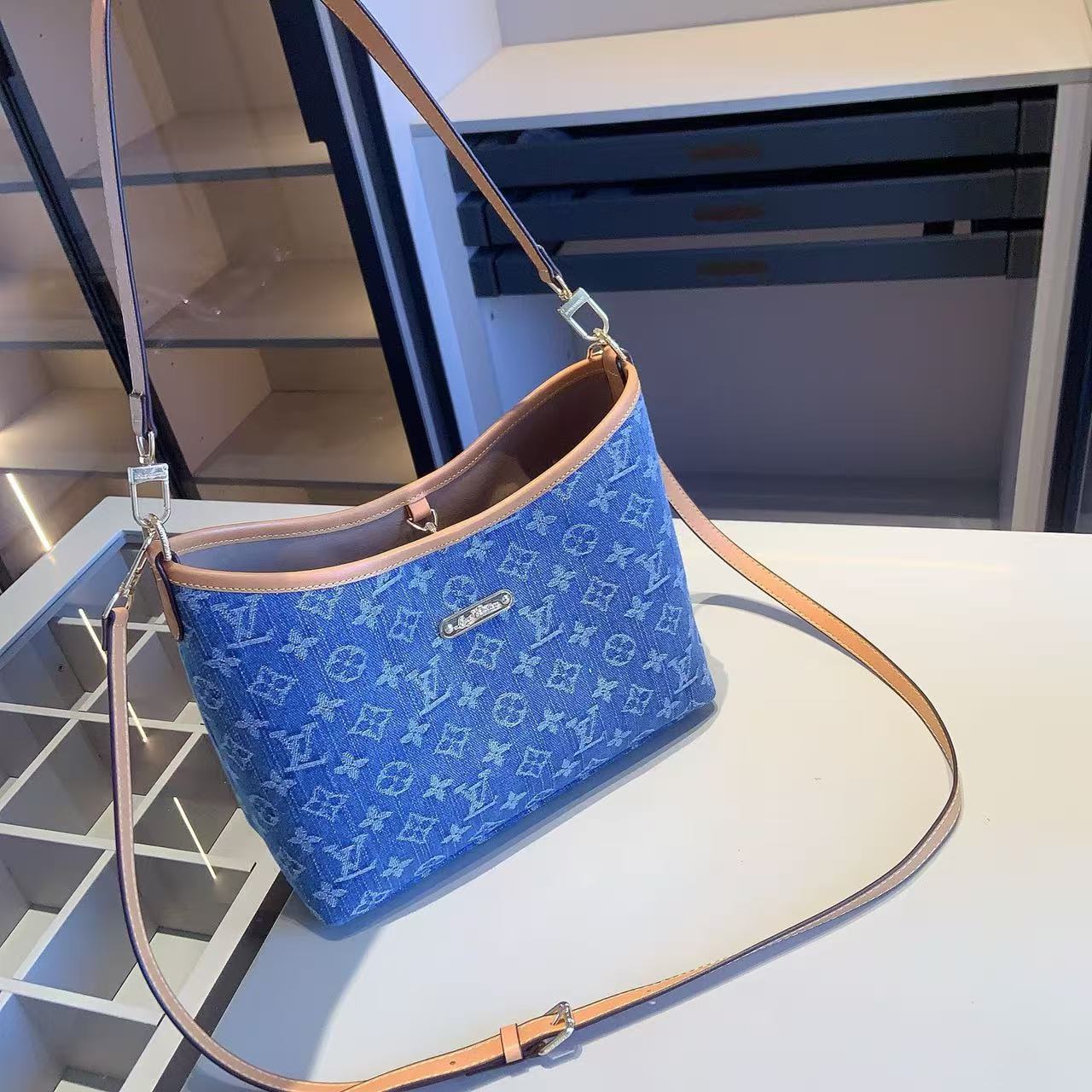 【LV 】コンビネーション3点セット【50％割引+送料無料】X865