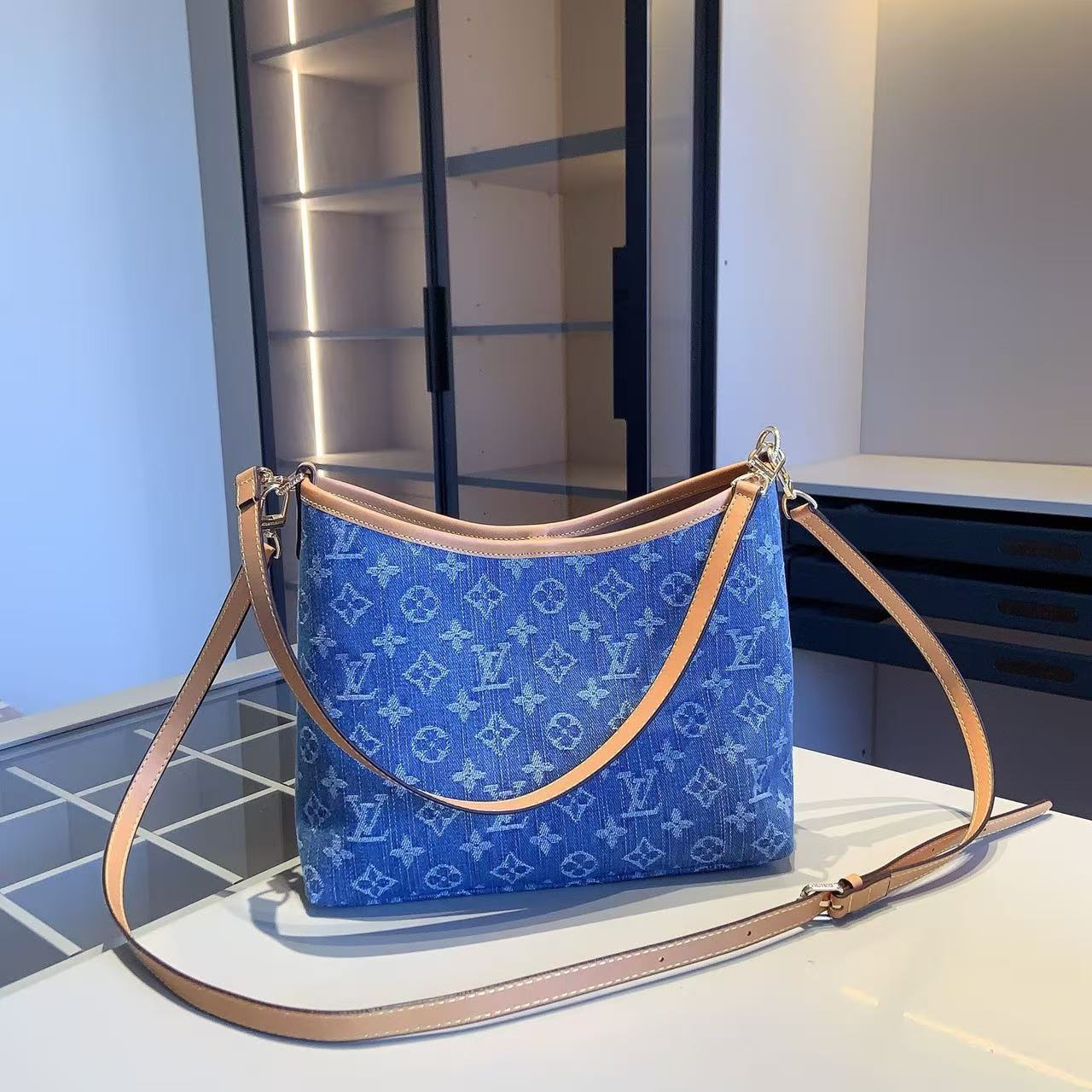 【LV 】コンビネーション3点セット【50％割引+送料無料】X865