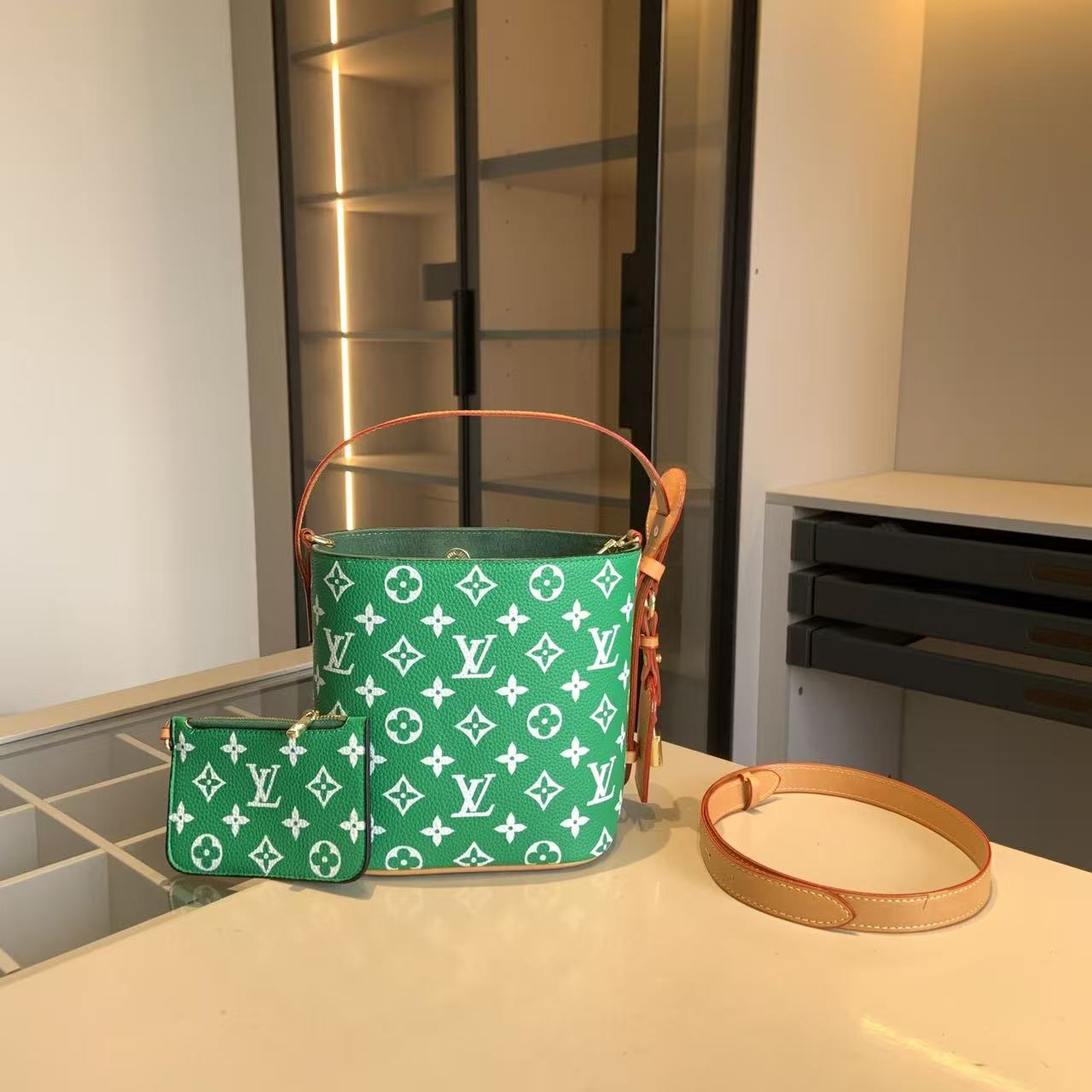 【LV 】コンビネーション3点セット【50％割引+送料無料】X772