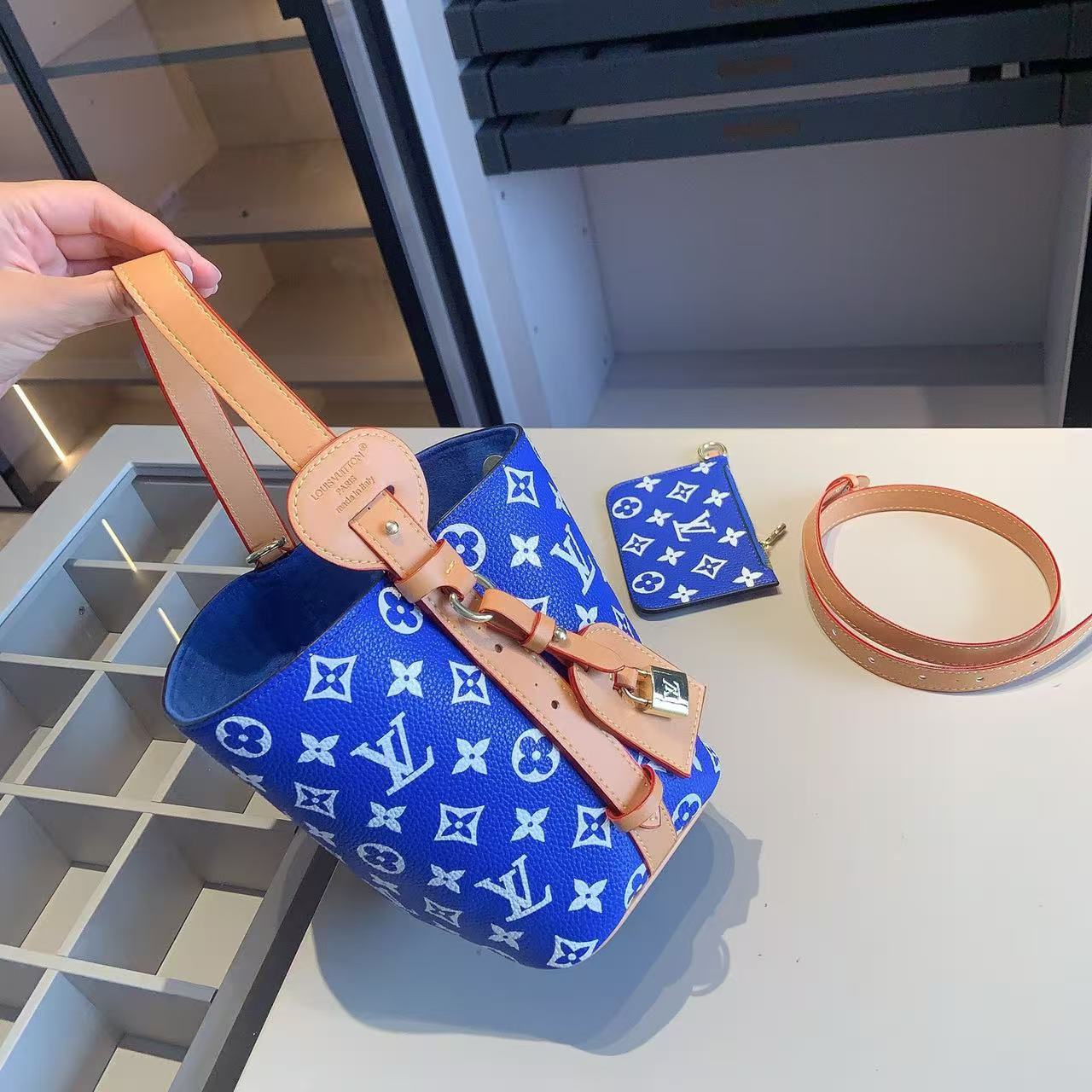 【LV 】コンビネーション3点セット【50％割引+送料無料】X771