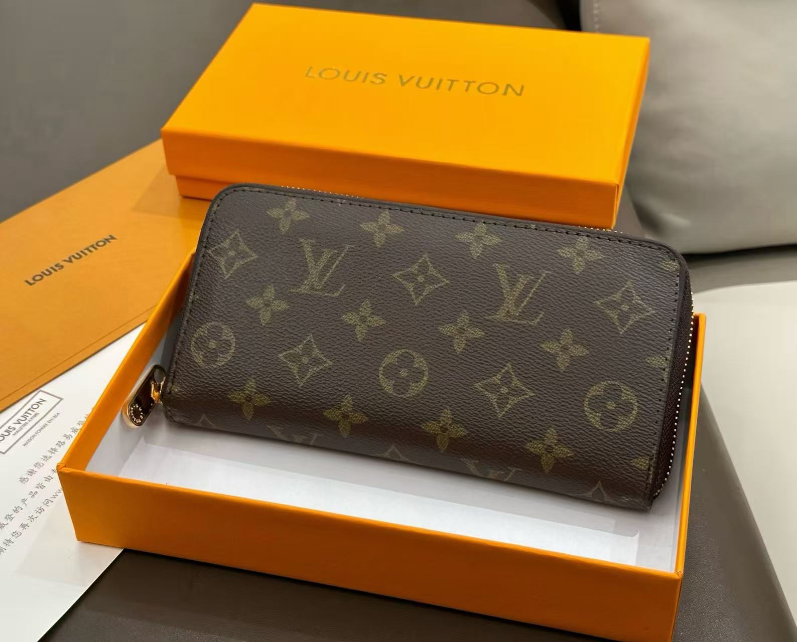 【LV 】コンビネーション3点セット【50％割引+送料無料】X1006