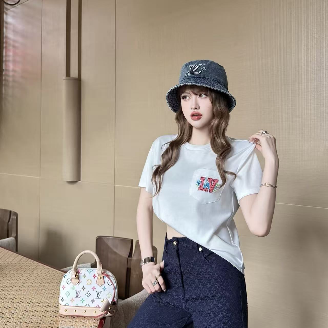 LVプリント刺繍ロゴTシャツ【50％割引+送料無料】