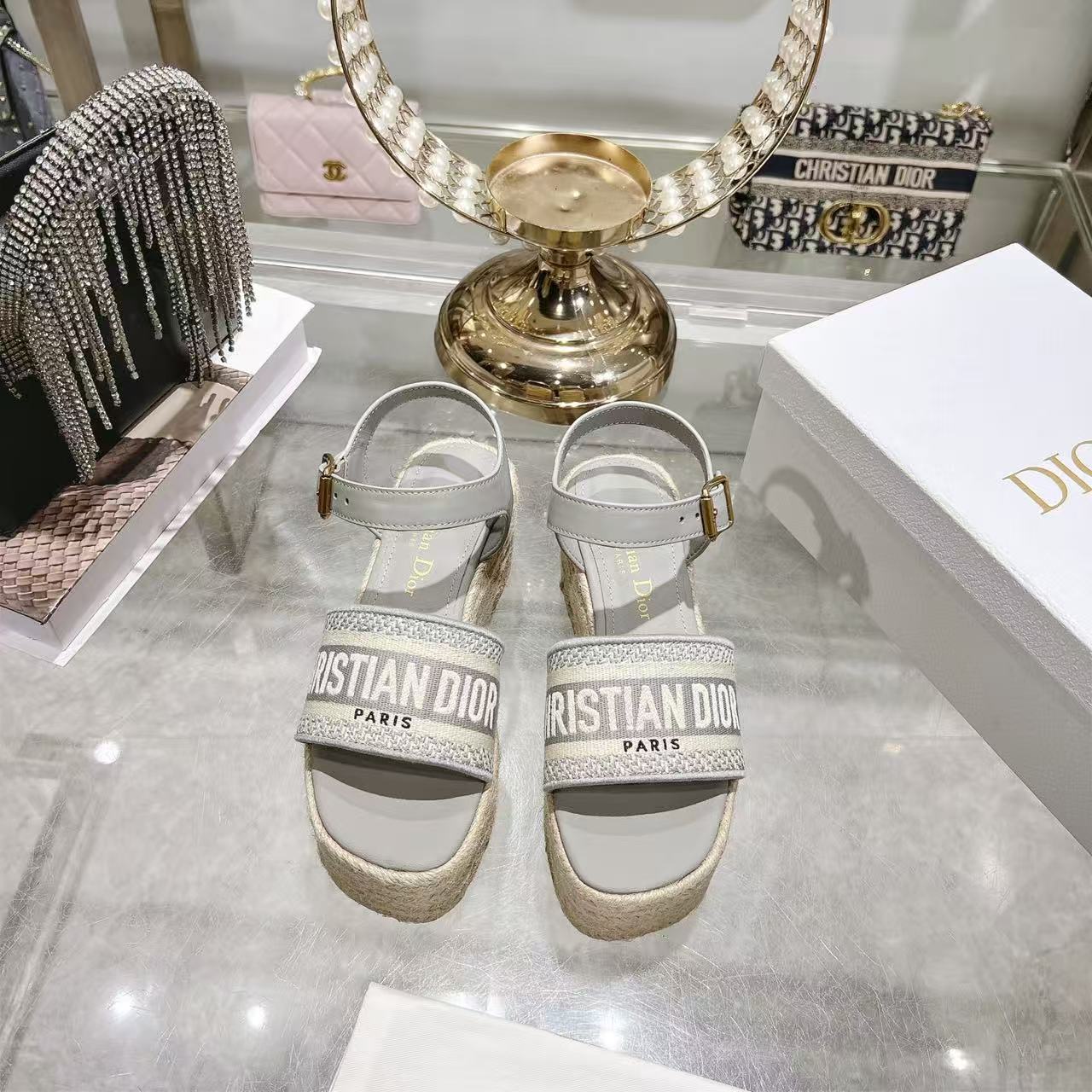 DIOR 高品質 編み込みレター プラットフォームサンダル【50％割引+送料無料】