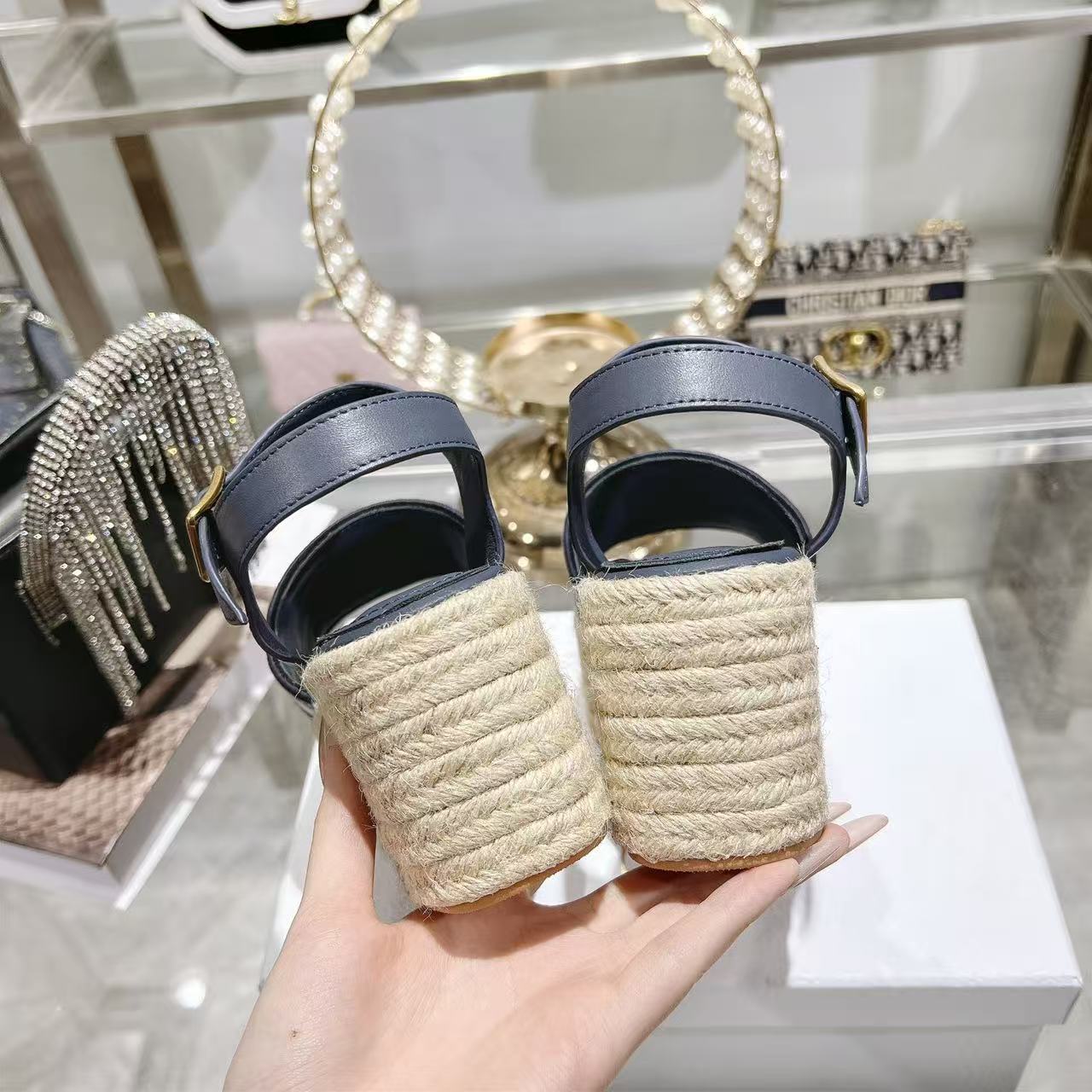 DIOR 高品質 編み込みレター プラットフォームサンダル【50％割引+送料無料】