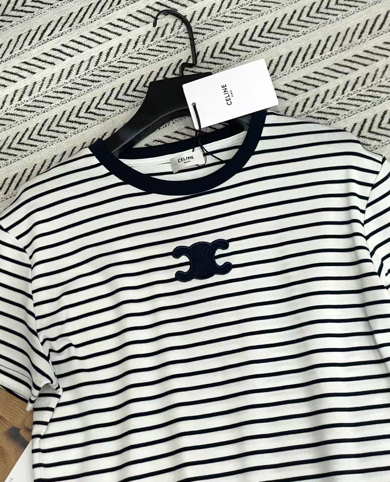 CEL1NE 凱旋門ストライプTシャツ【50％割引+送料無料】