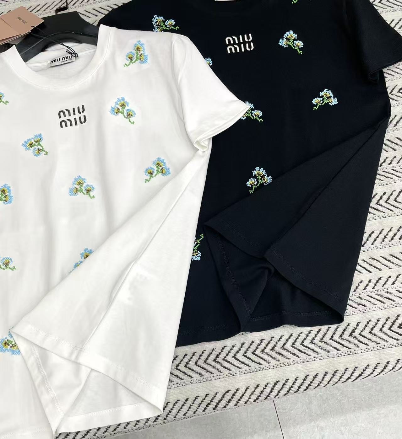 M1UM1U プリントTシャツ【50％割引+送料無料】