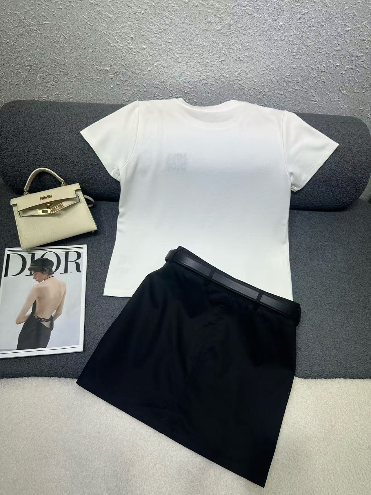 DIOR 高級Tシャツ＋スカート 2点セット【50％割引+送料無料】