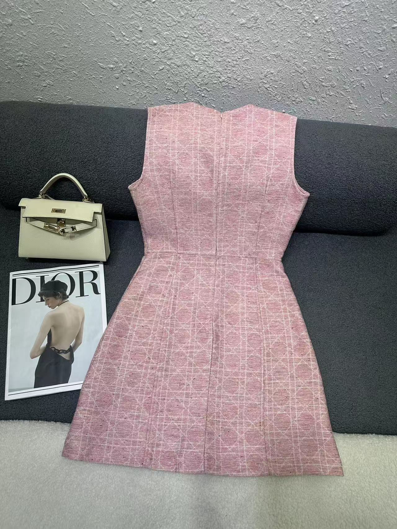 DIOR 高品質Vネックドレス（メタルボタン付き）【50％割引+送料無料】