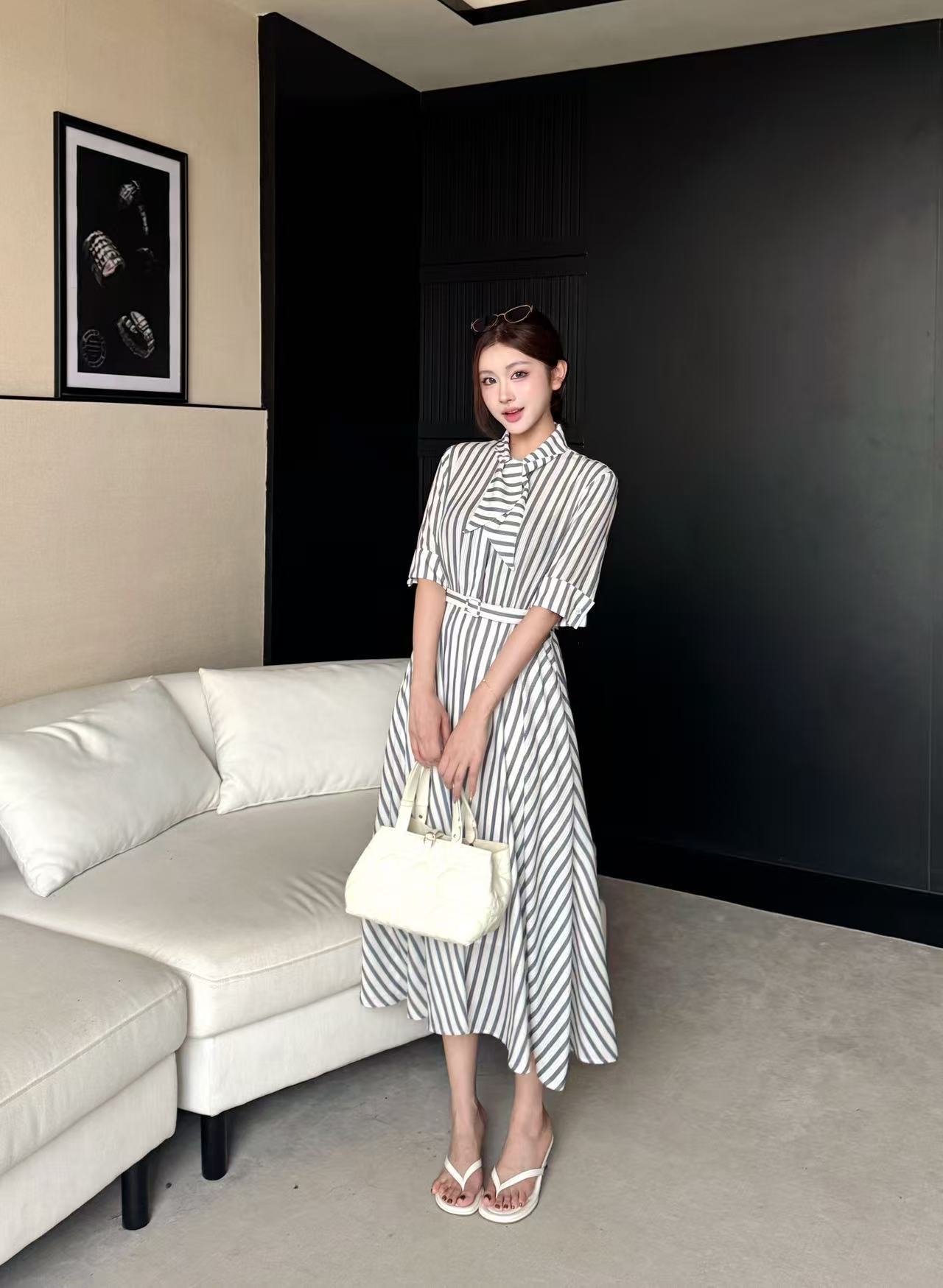 DIOR 上質なストライプ柄ドレス【50％割引+送料無料】