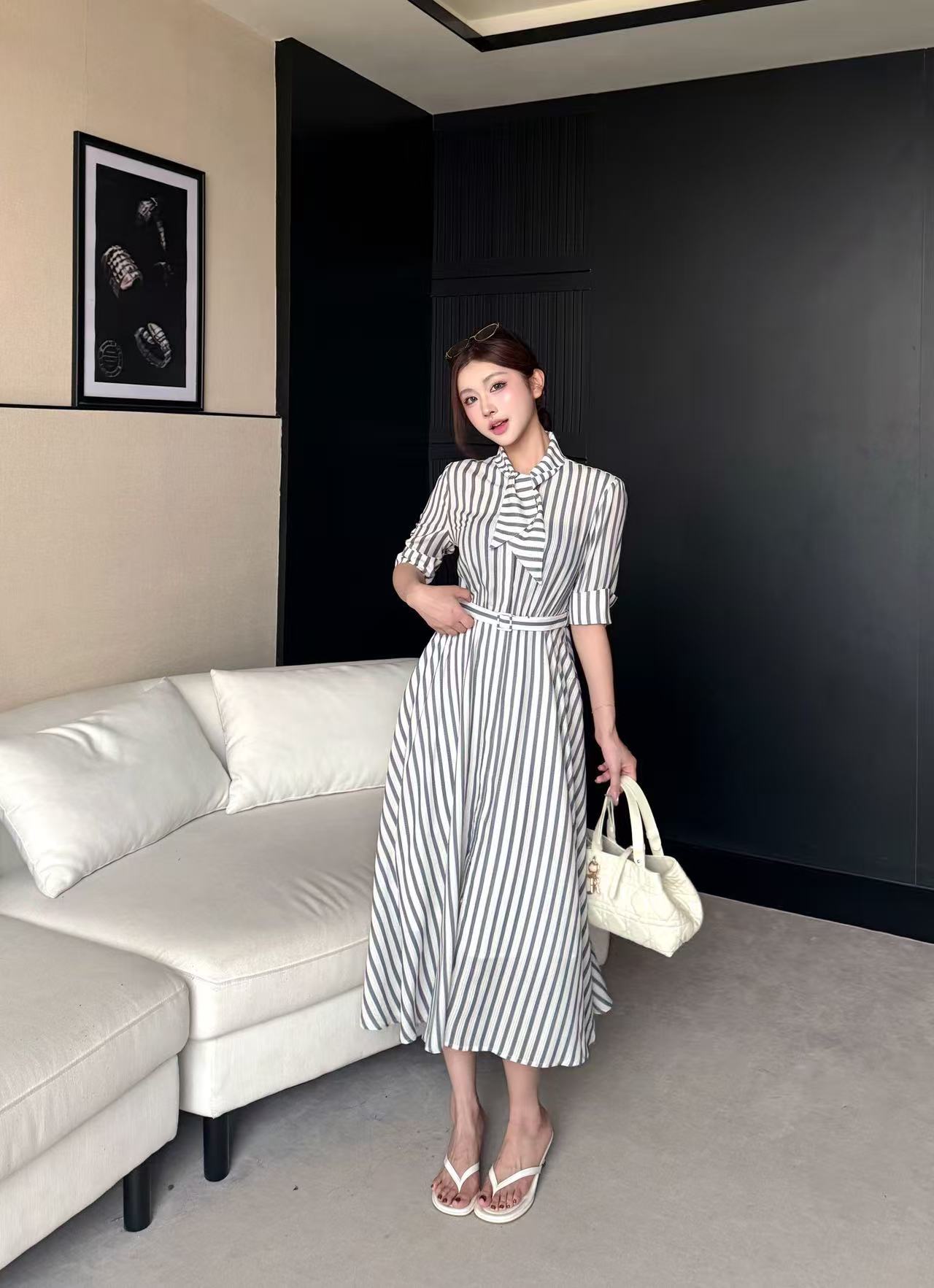 DIOR 上質なストライプ柄ドレス【50％割引+送料無料】