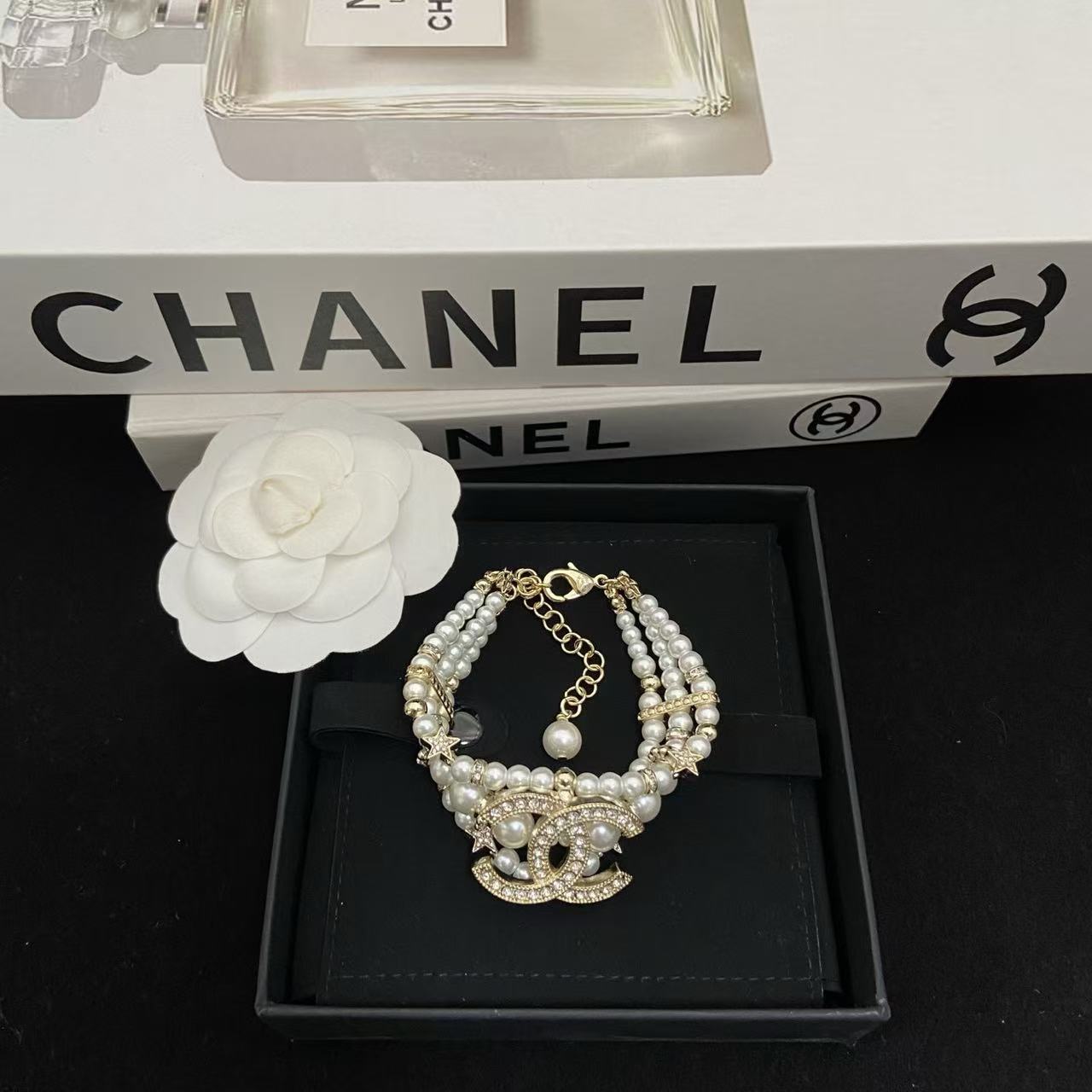 CHANE1 ダブルCパールブレスレット【50％割引+送料無料】