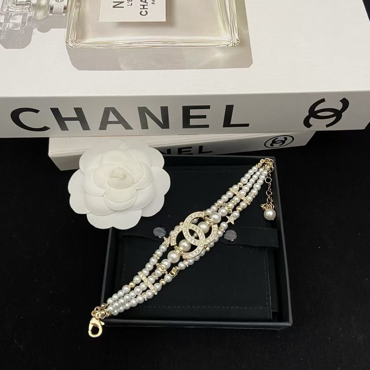 CHANE1 ダブルCパールブレスレット【50％割引+送料無料】