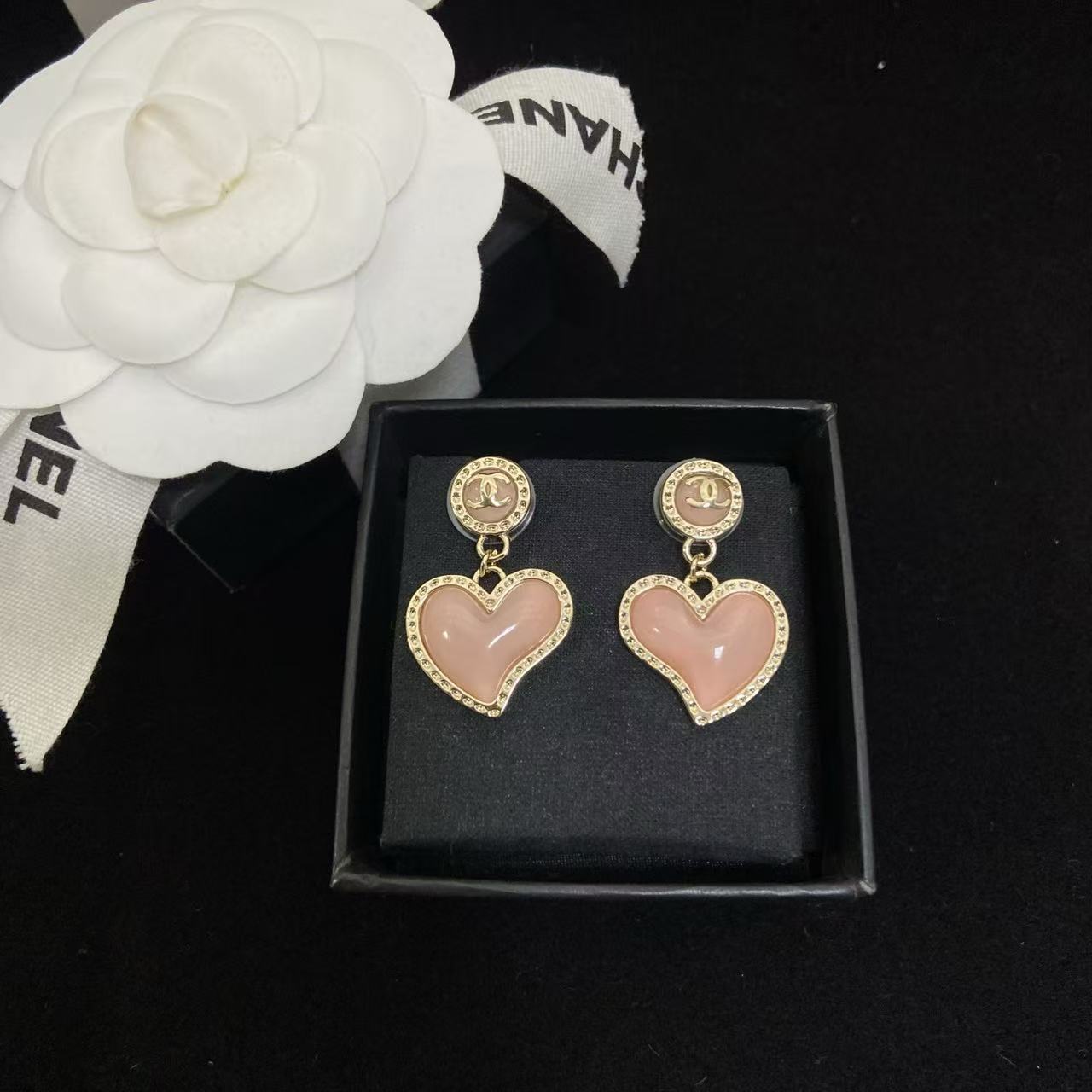 CHANE1 ダブルCハート ピンクスタッドピアス【50％割引+送料無料】