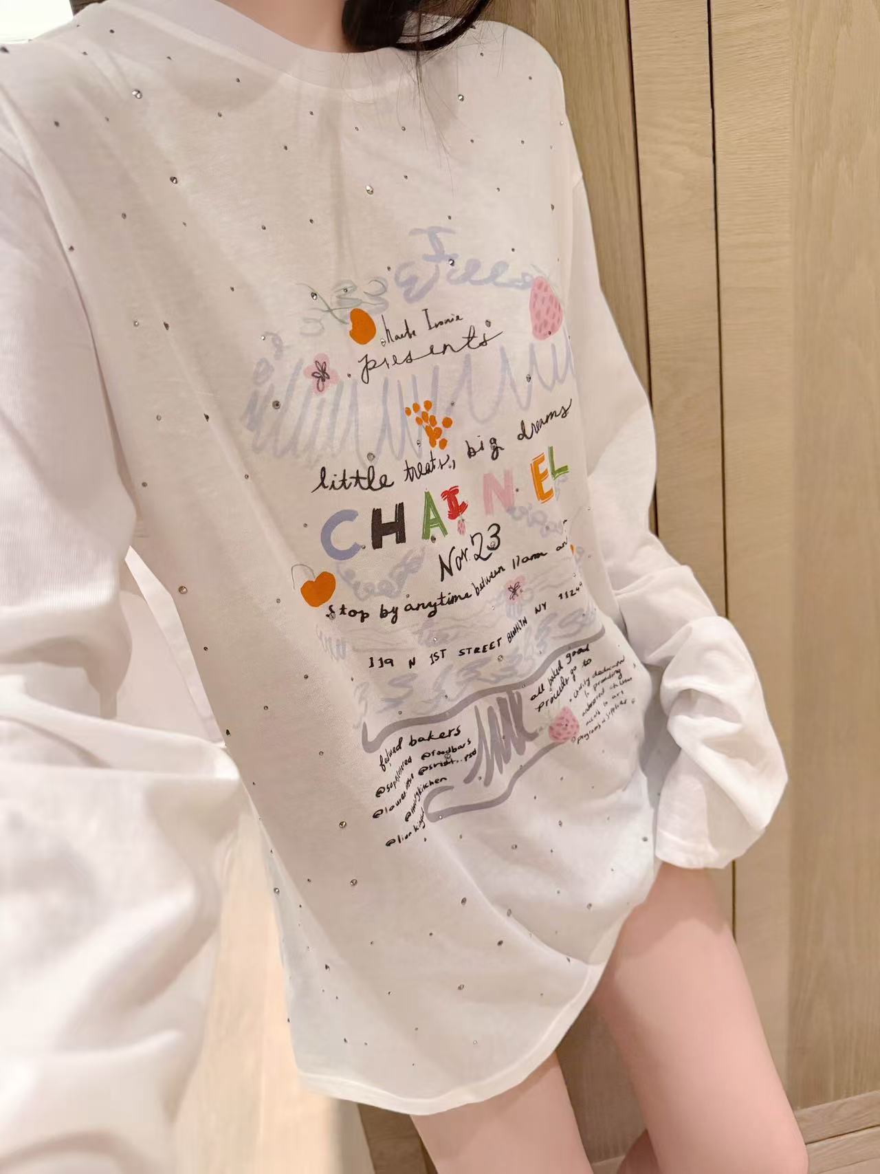 CHANE1 ラインストーンレター長袖Tシャツ【50％割引+送料無料】
