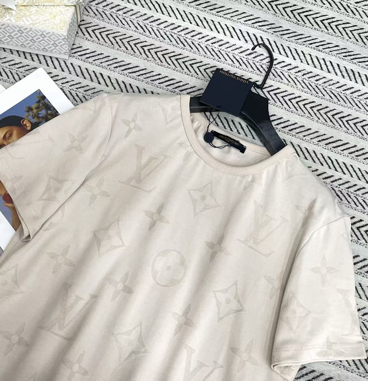 LV四つ葉のクローバー柄Tシャツ【50％割引+送料無料】