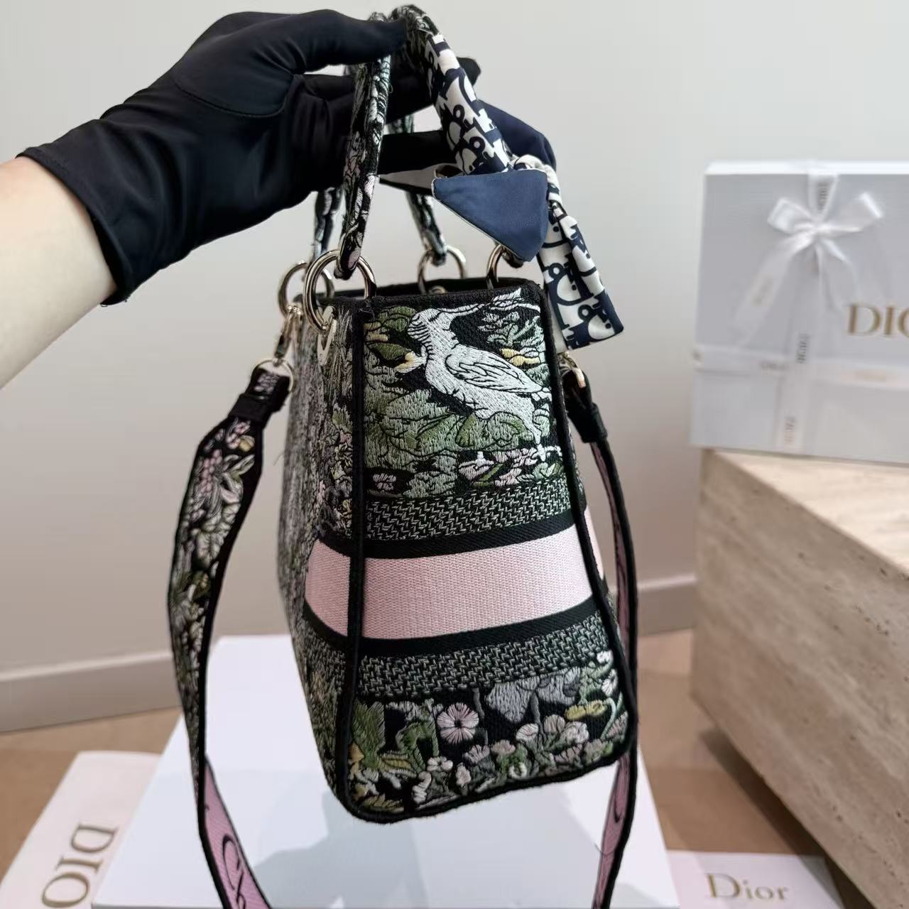 DI0R Lady D-liteハンドバッグ【50％割引+送料無料】