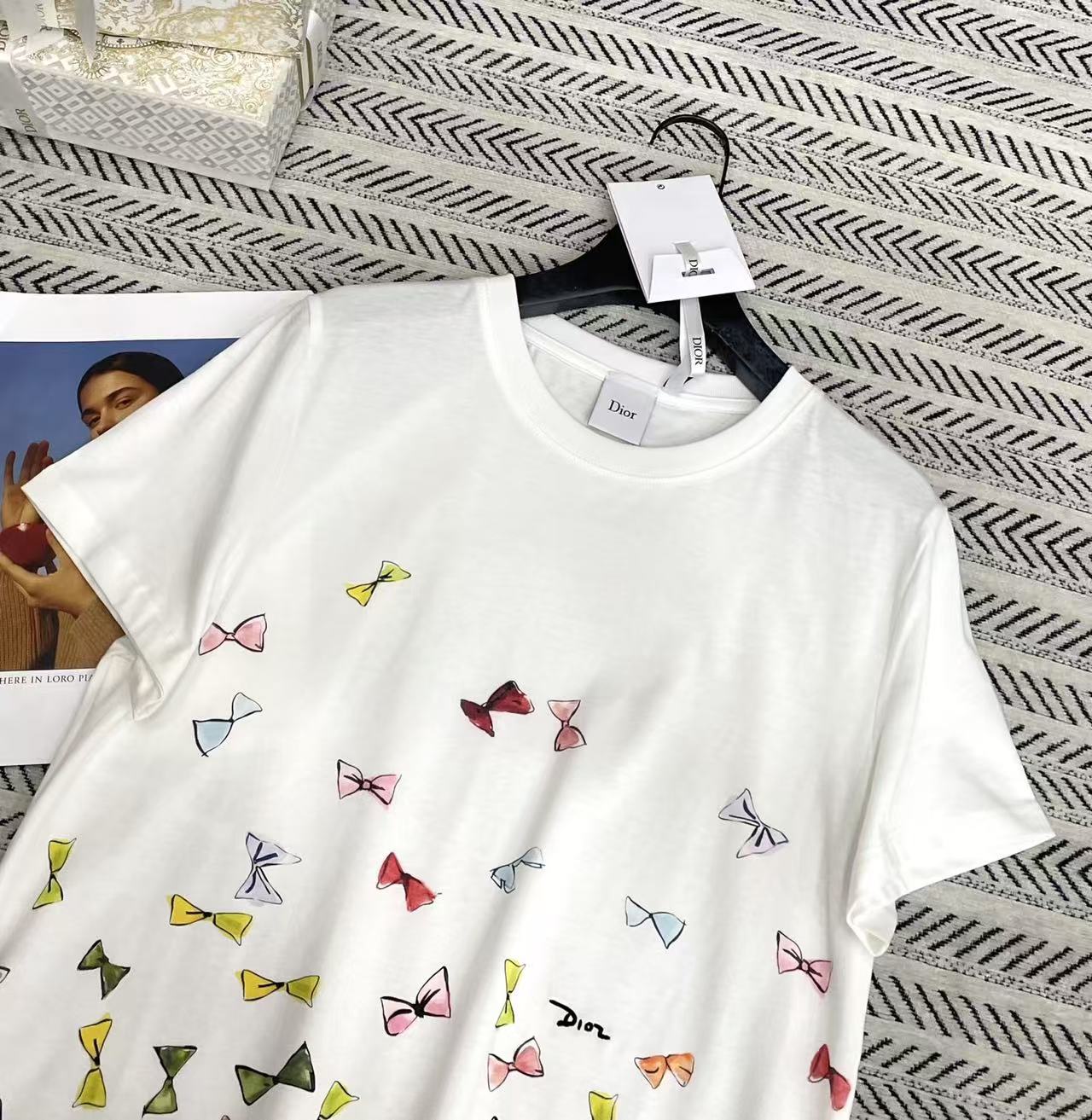 DI0RレインボーボウTシャツ【50％割引+送料無料】