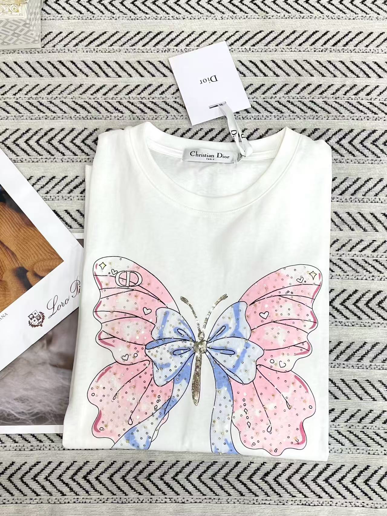 DI0R蝶のビーズ付きTシャツ【50％割引+送料無料】