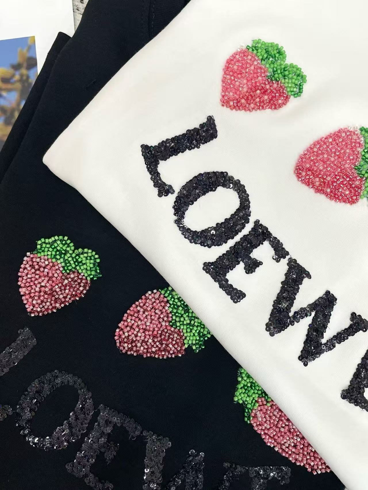 L0WEW ビーズ付きイチゴTシャツ【50％割引+送料無料】