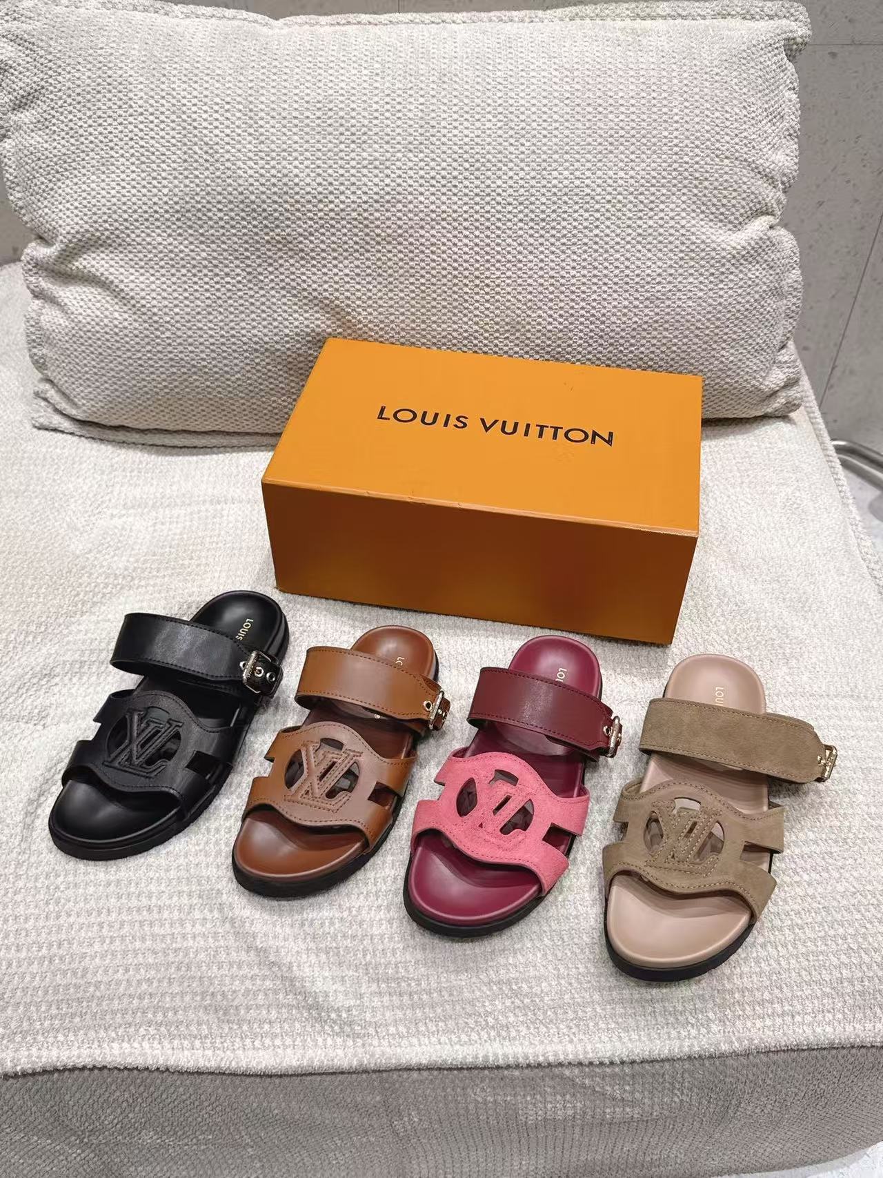 LV高品質のシープスキン製スリッパ【50％割引+送料無料】