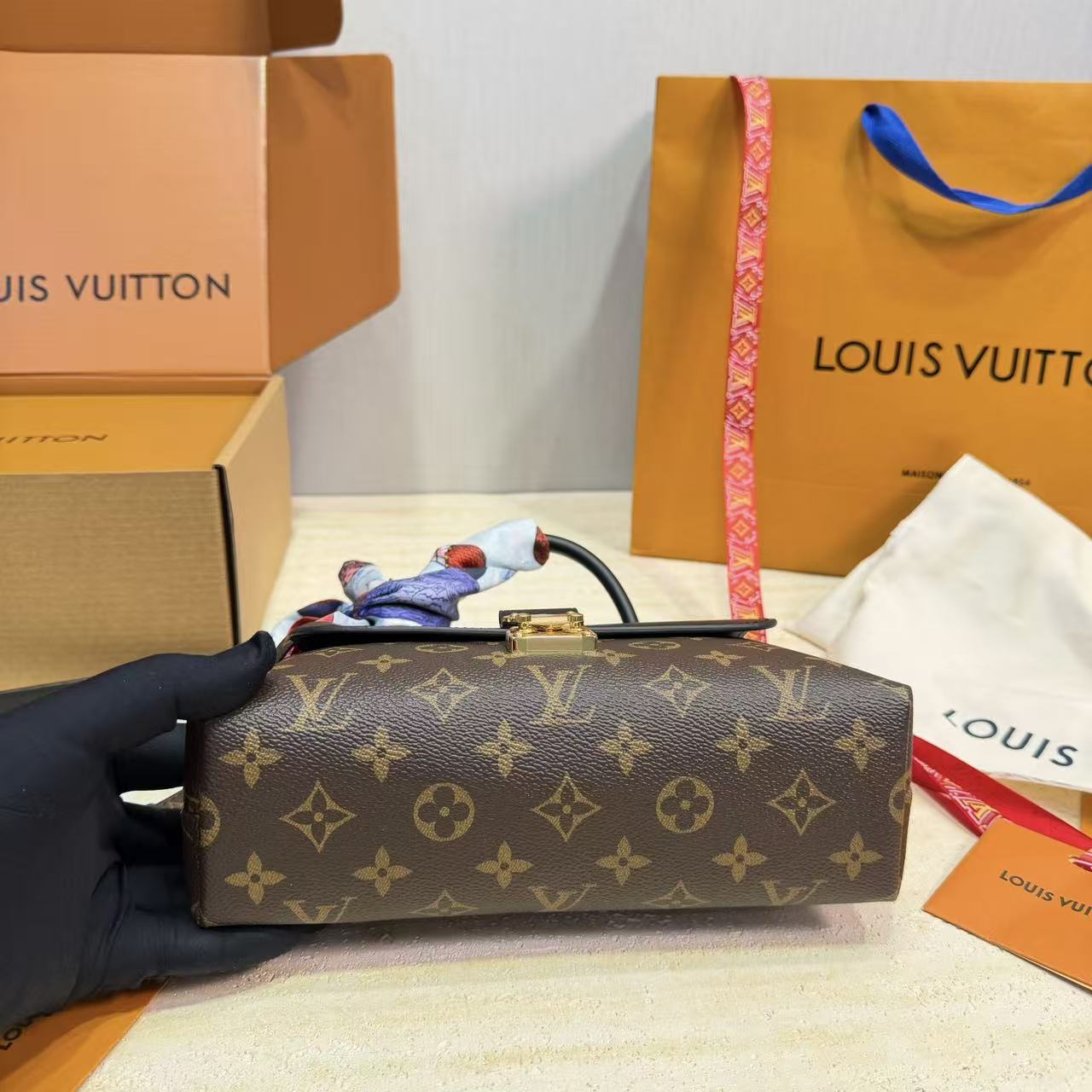 LV Madeleineハンドバッグ【50％割引+送料無料】