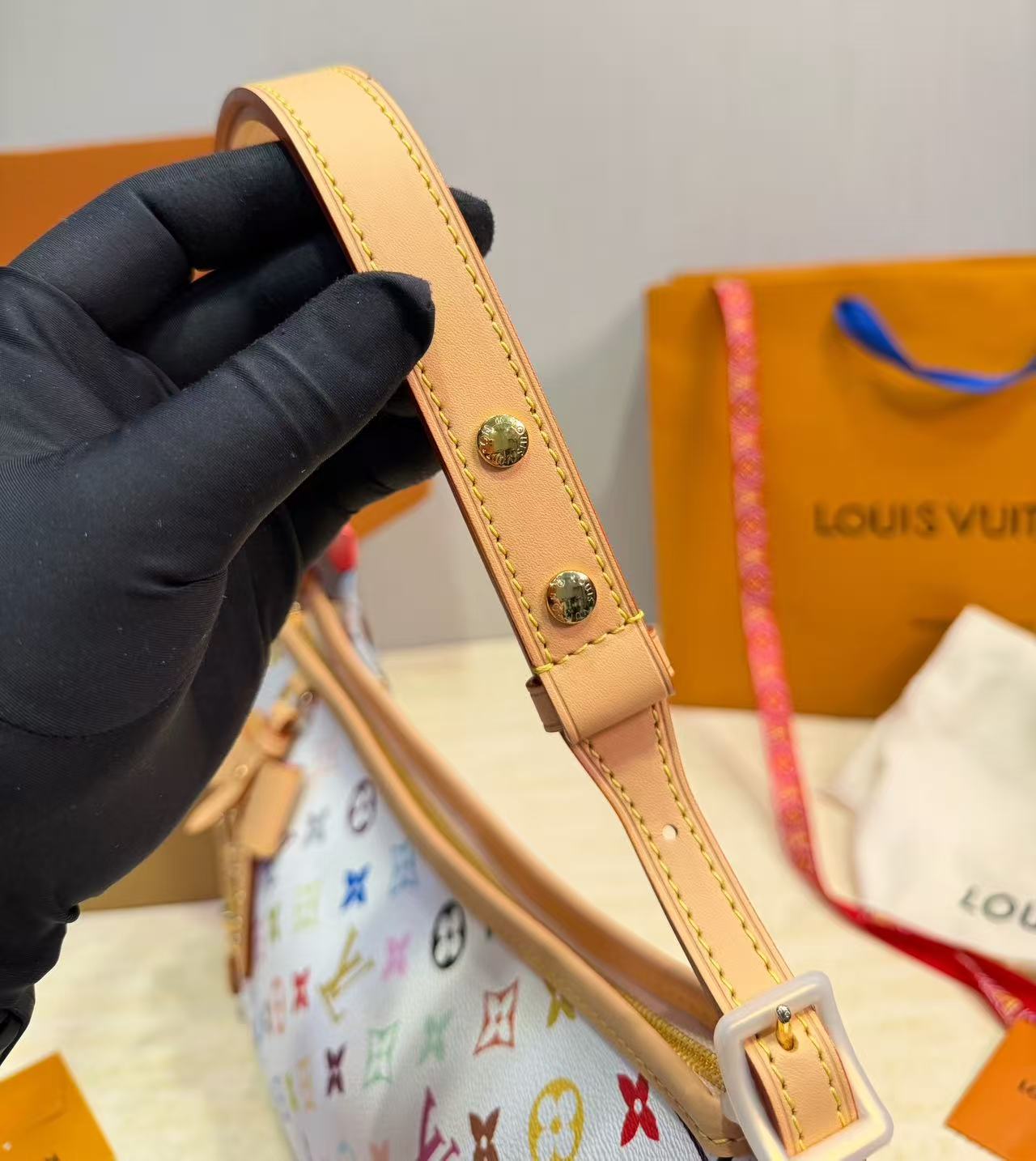 LV carryall脇下バッグ【50％割引+送料無料】