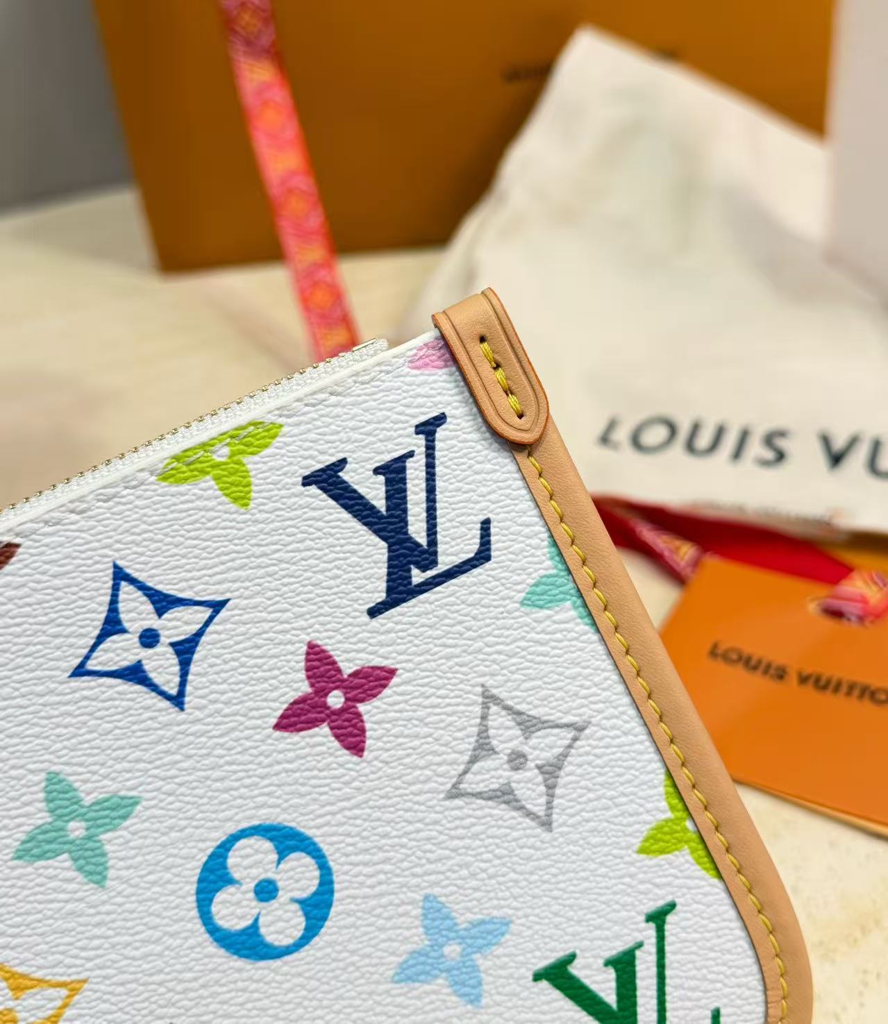 LVプリント柄の脇下バッグ【50％割引+送料無料】
