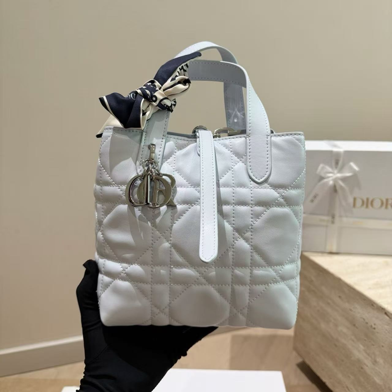 DI0R Toujoursハンドバッグ【50％割引+送料無料】