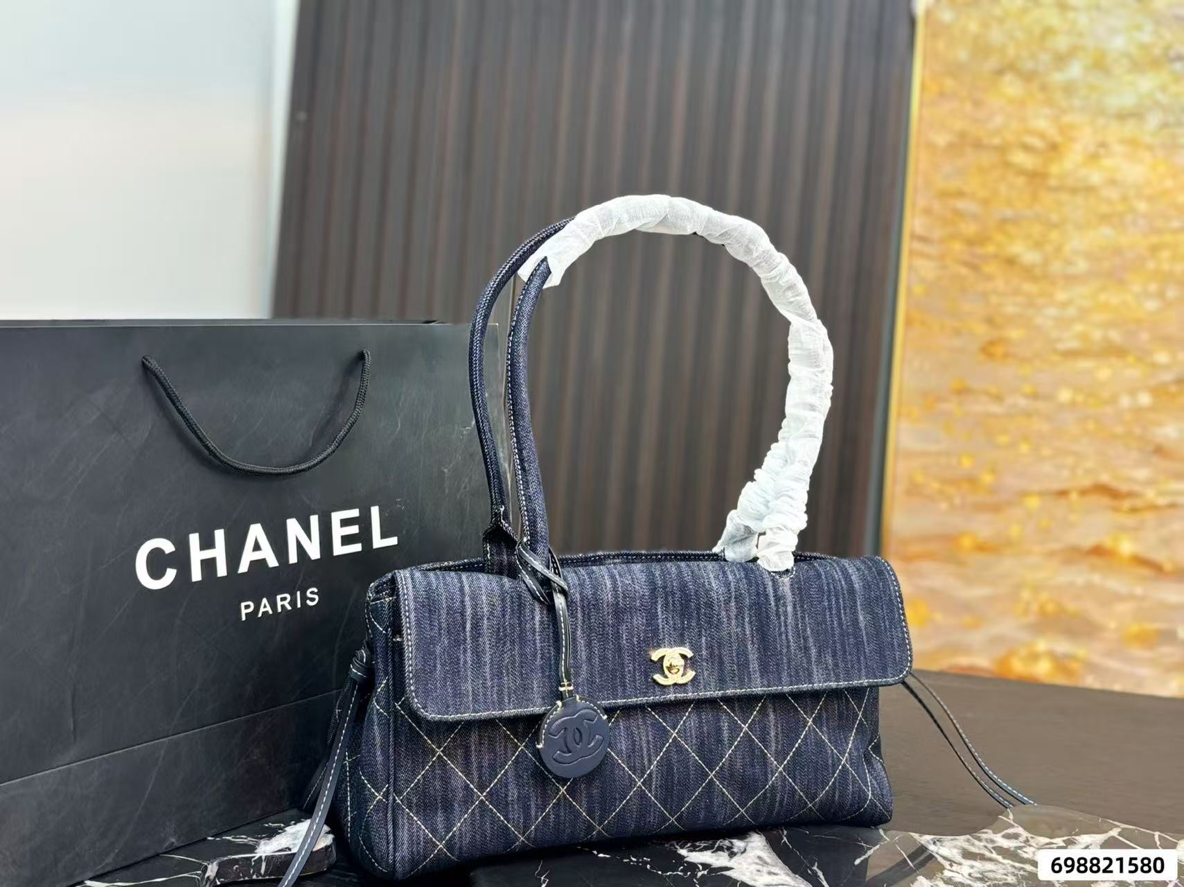 CHANE1デニムの脇下バッグ【50％割引+送料無料】