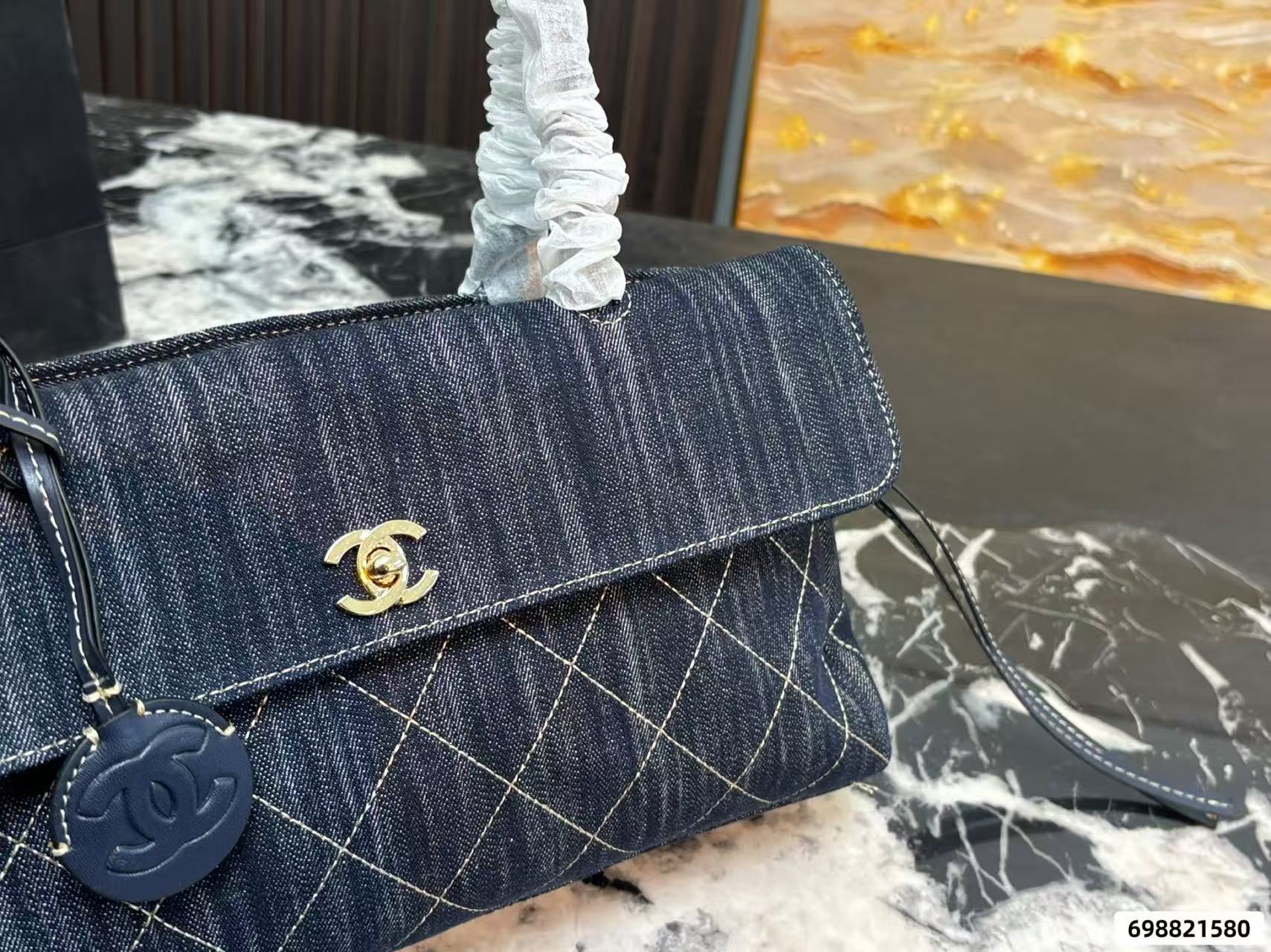 CHANE1デニムの脇下バッグ【50％割引+送料無料】