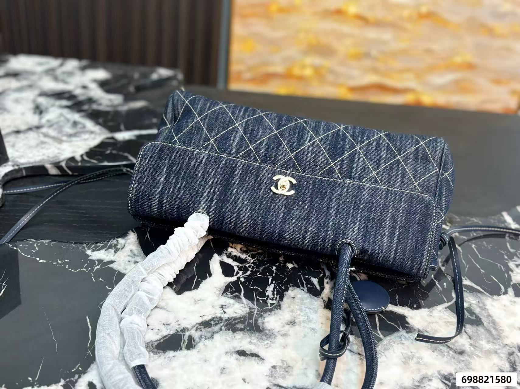 CHANE1デニムの脇下バッグ【50％割引+送料無料】