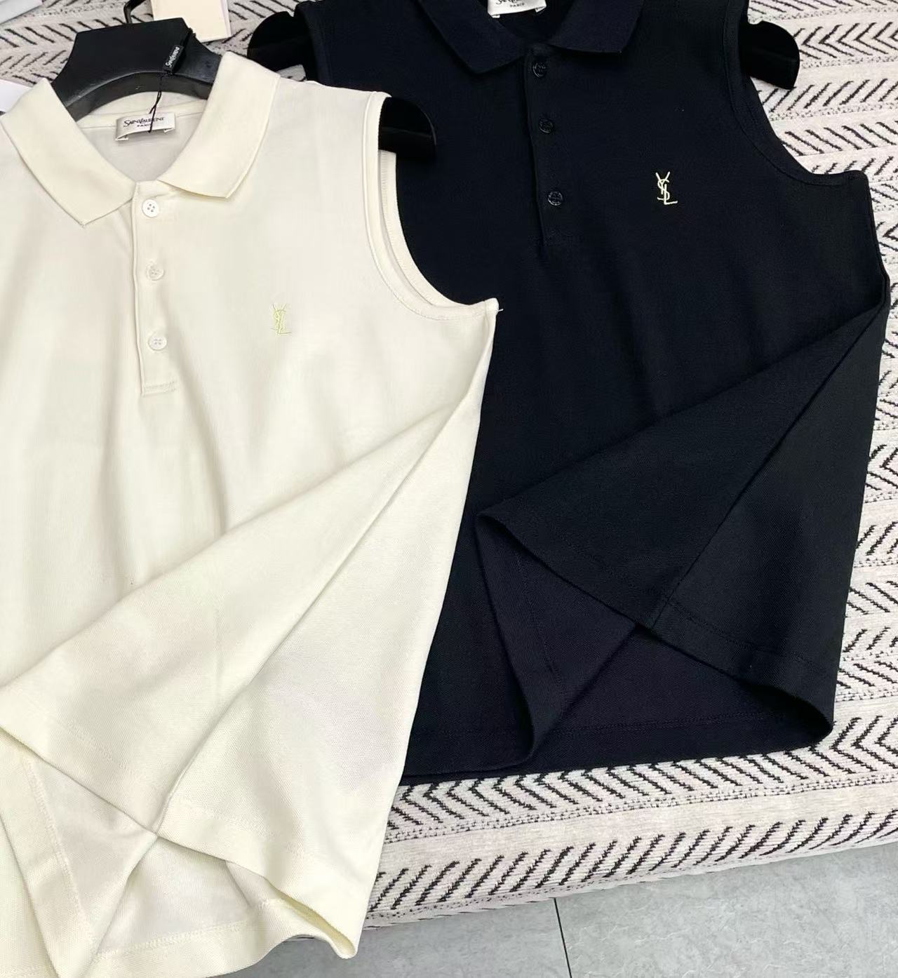 YSLのミニマルなロゴ入り襟付きベスト【50％割引+送料無料】