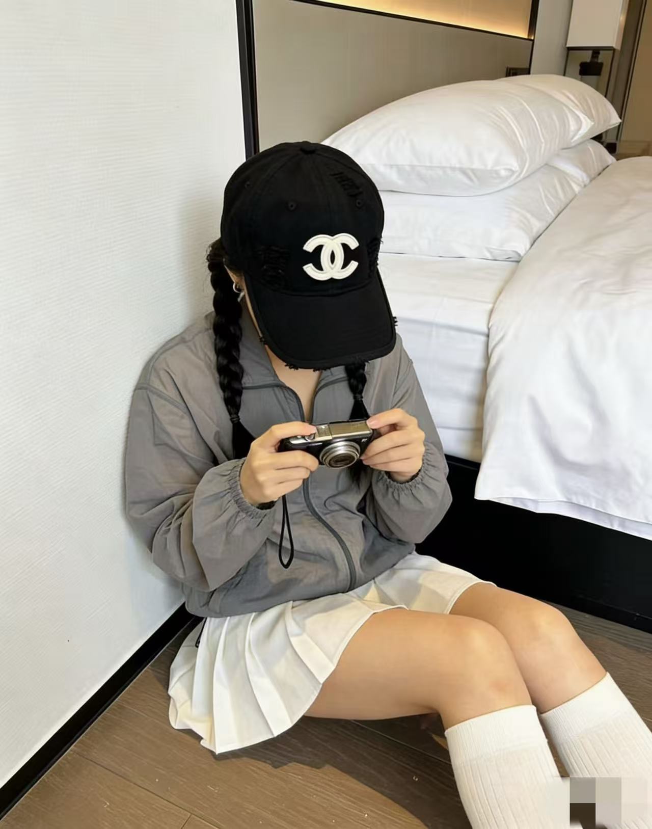 CHANE1 ダブルC ダメージデニムベースボールキャップ【50％割引+送料無料】