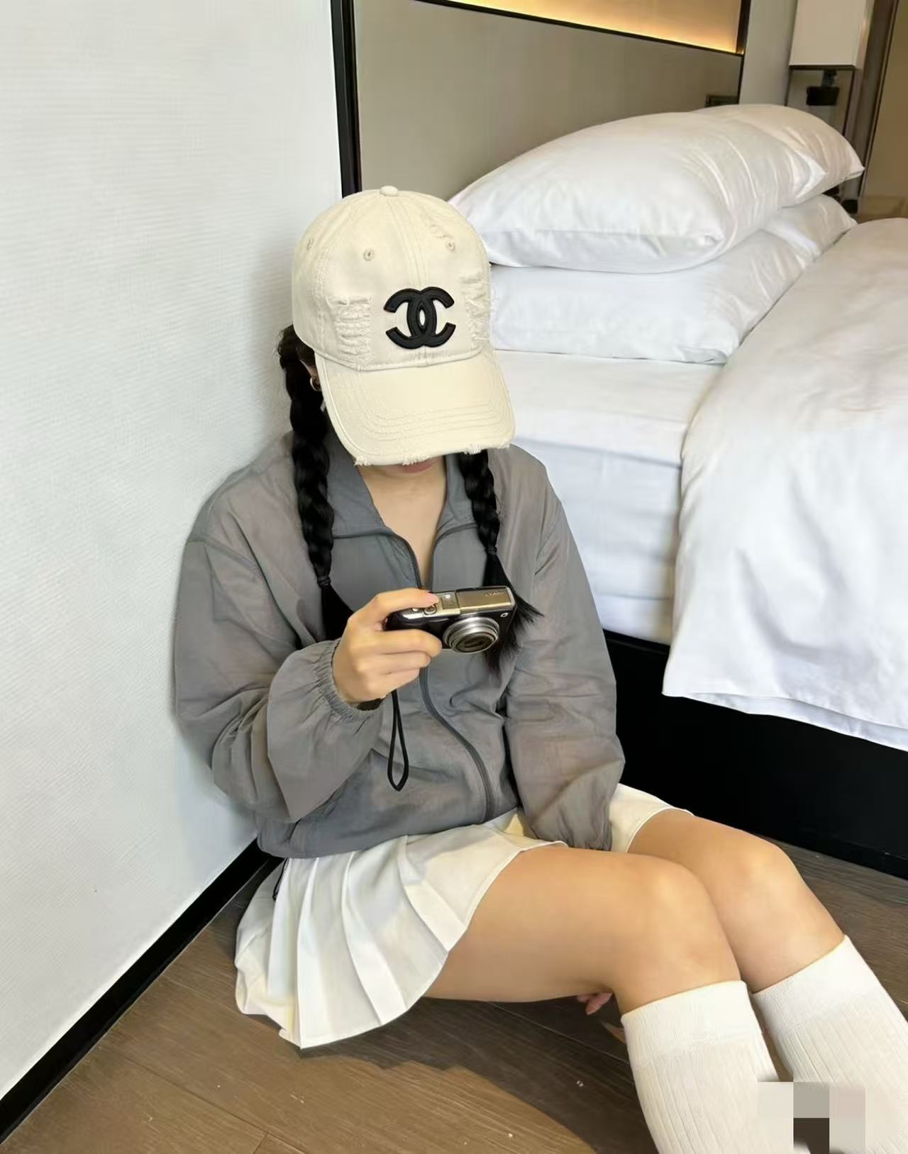 CHANE1 ダブルC ダメージデニムベースボールキャップ【50％割引+送料無料】