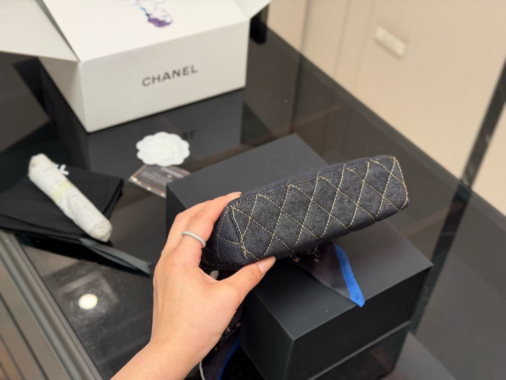 CHANE1 ダブルCチェーンジッパーデニムバッグ【50％割引+送料無料】