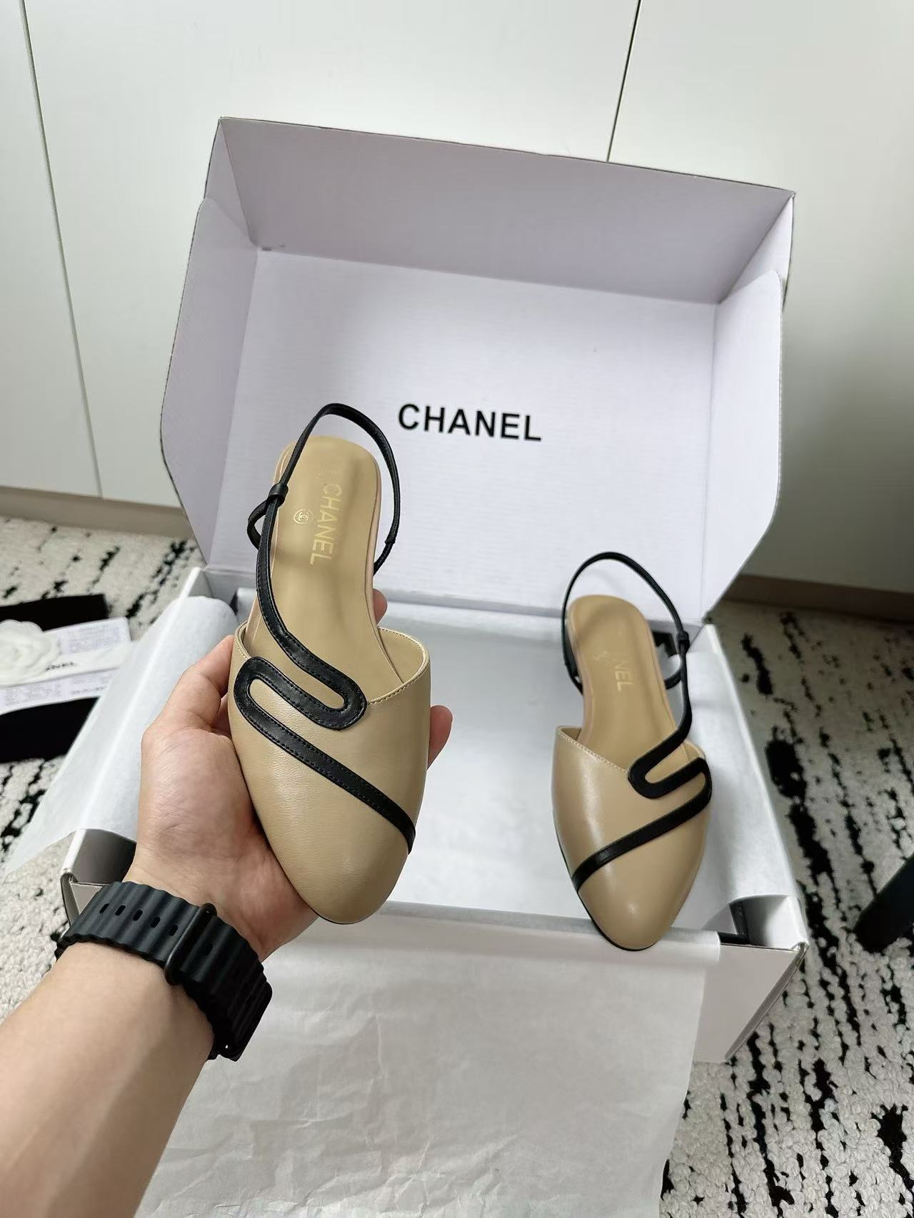 CHANE 高品質キャットアイフラットシューズ【50％割引+送料無料】